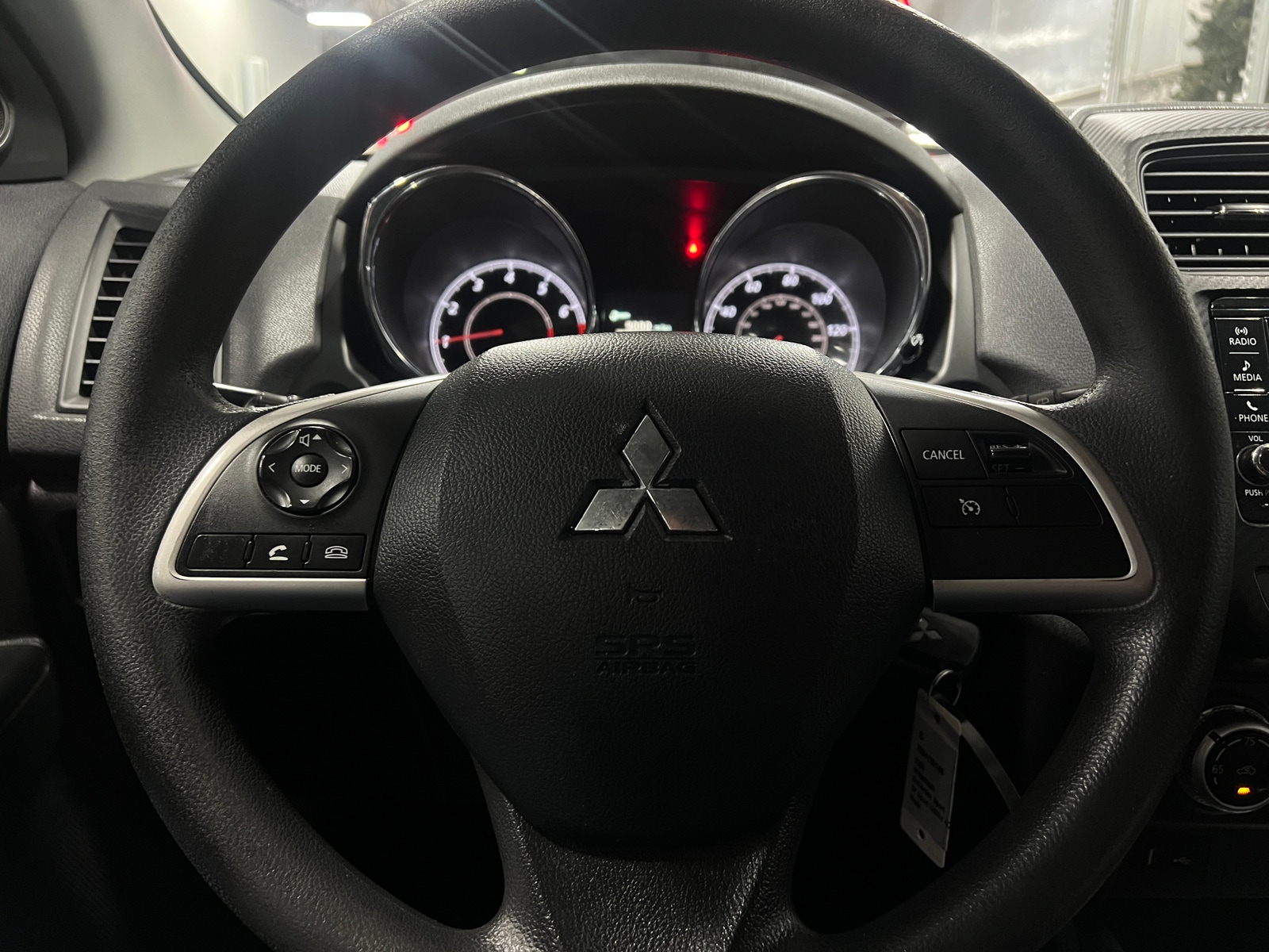 Thumbnail: 2020 Mitsubishi Outlander Sport - 5