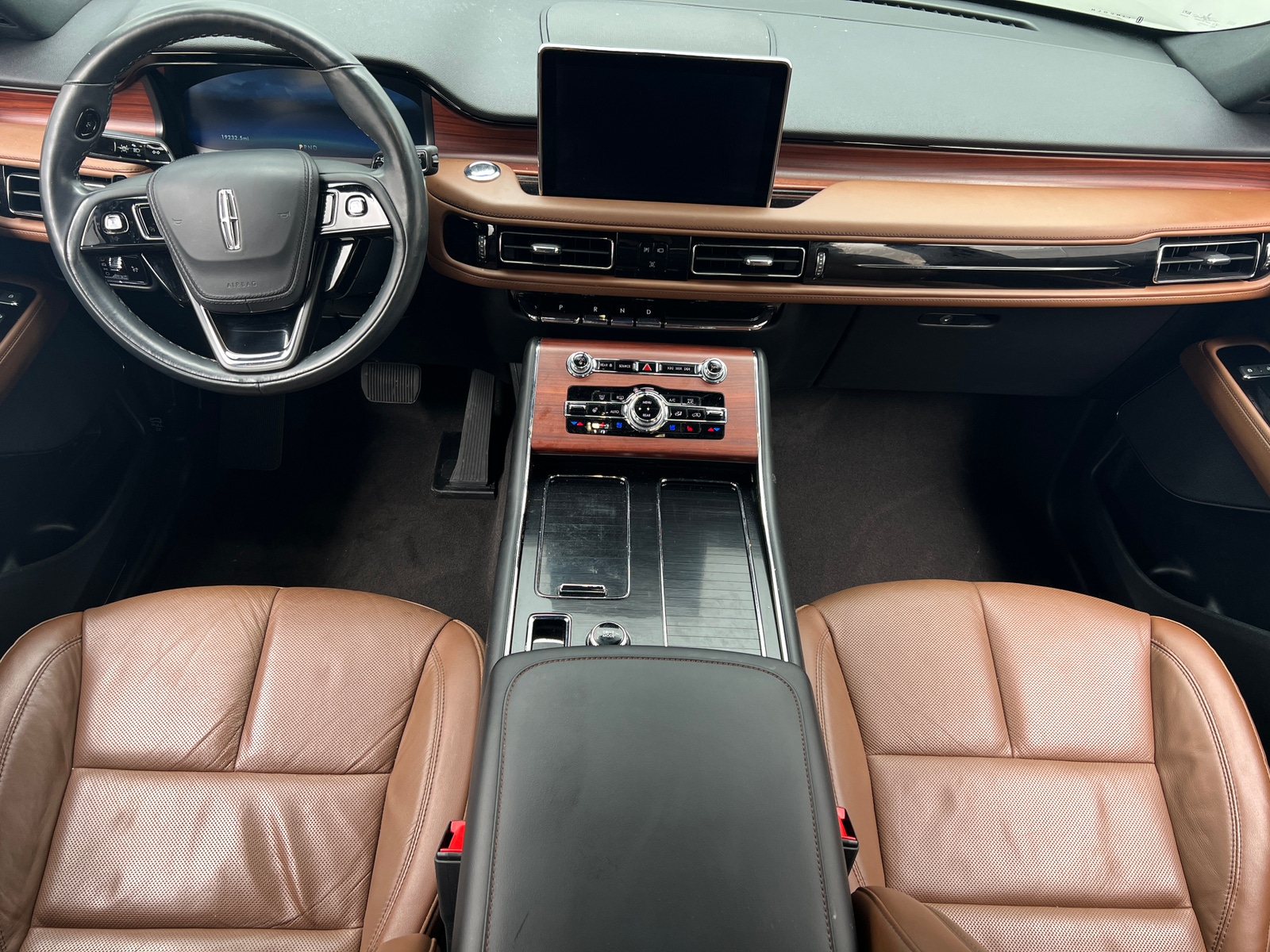 Thumbnail: 2023 Lincoln Aviator - 2