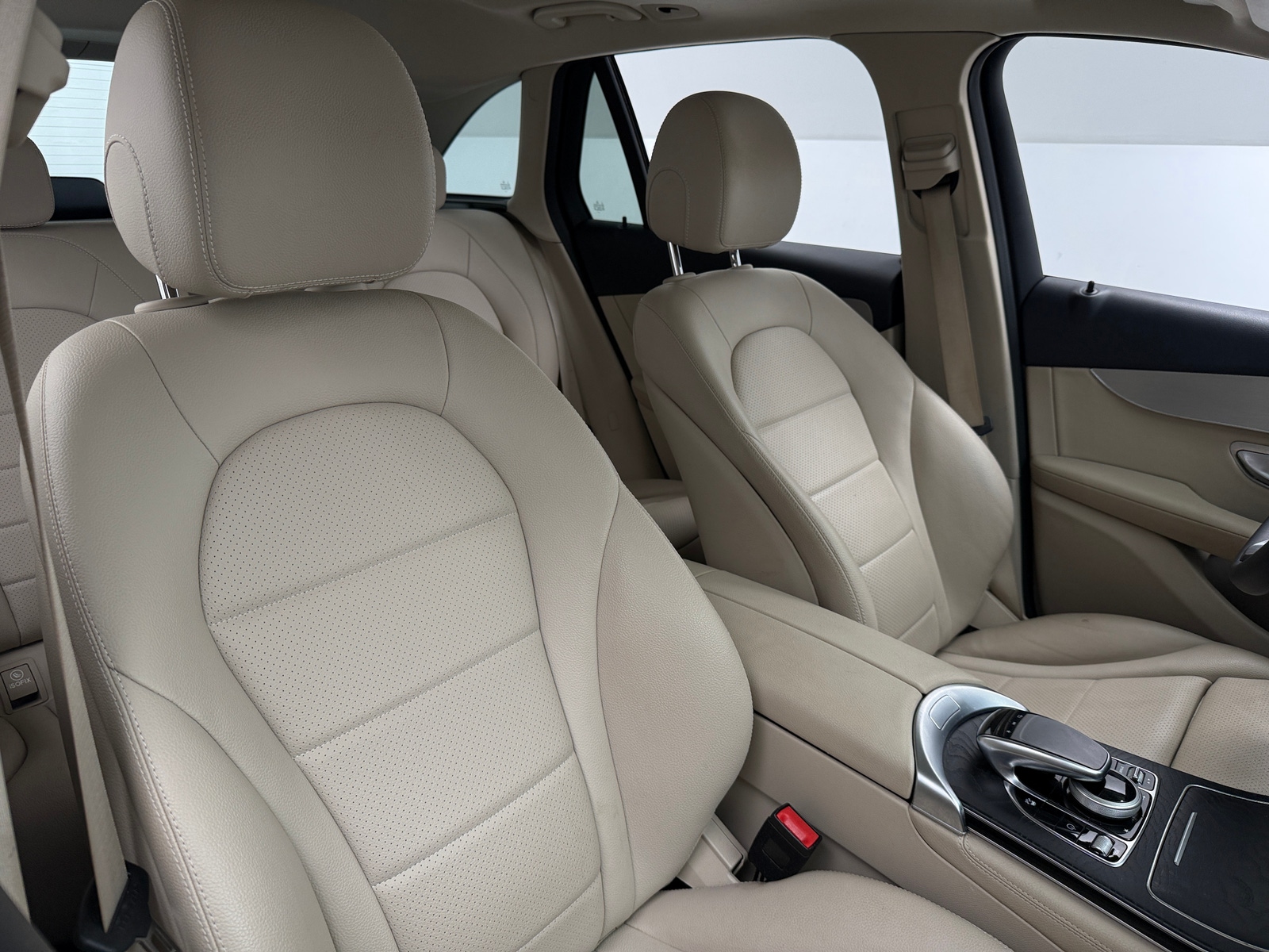 Thumbnail: 2019 Mercedes-Benz GLC - 2