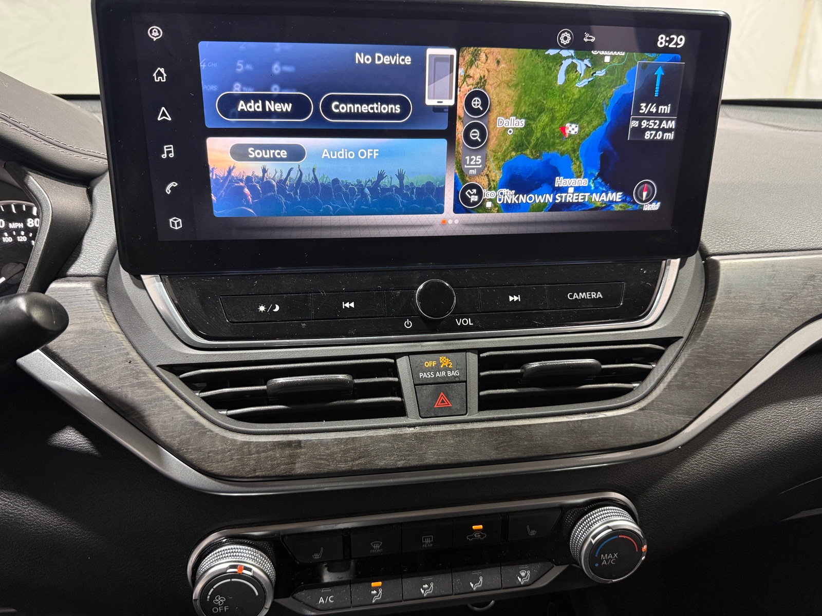 Thumbnail: 2023 Nissan Altima - 4