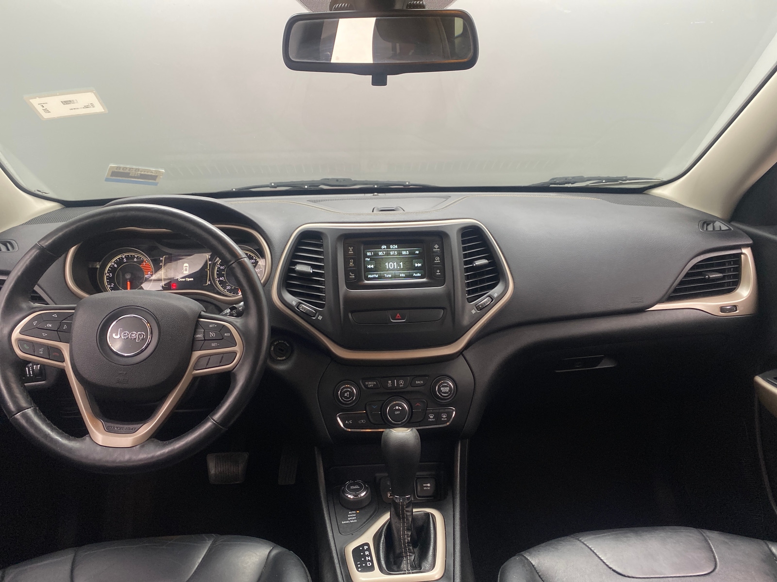 Thumbnail: 2017 Jeep Cherokee - 2