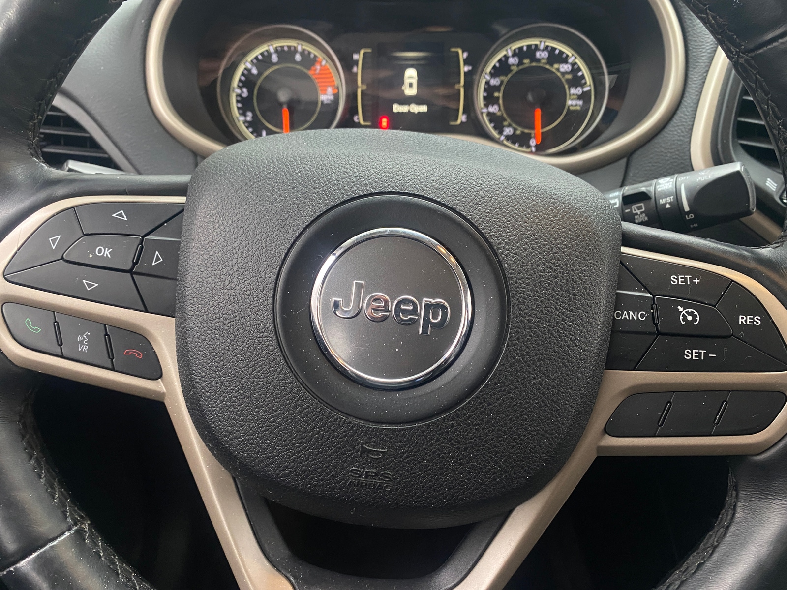 Thumbnail: 2017 Jeep Cherokee - 4