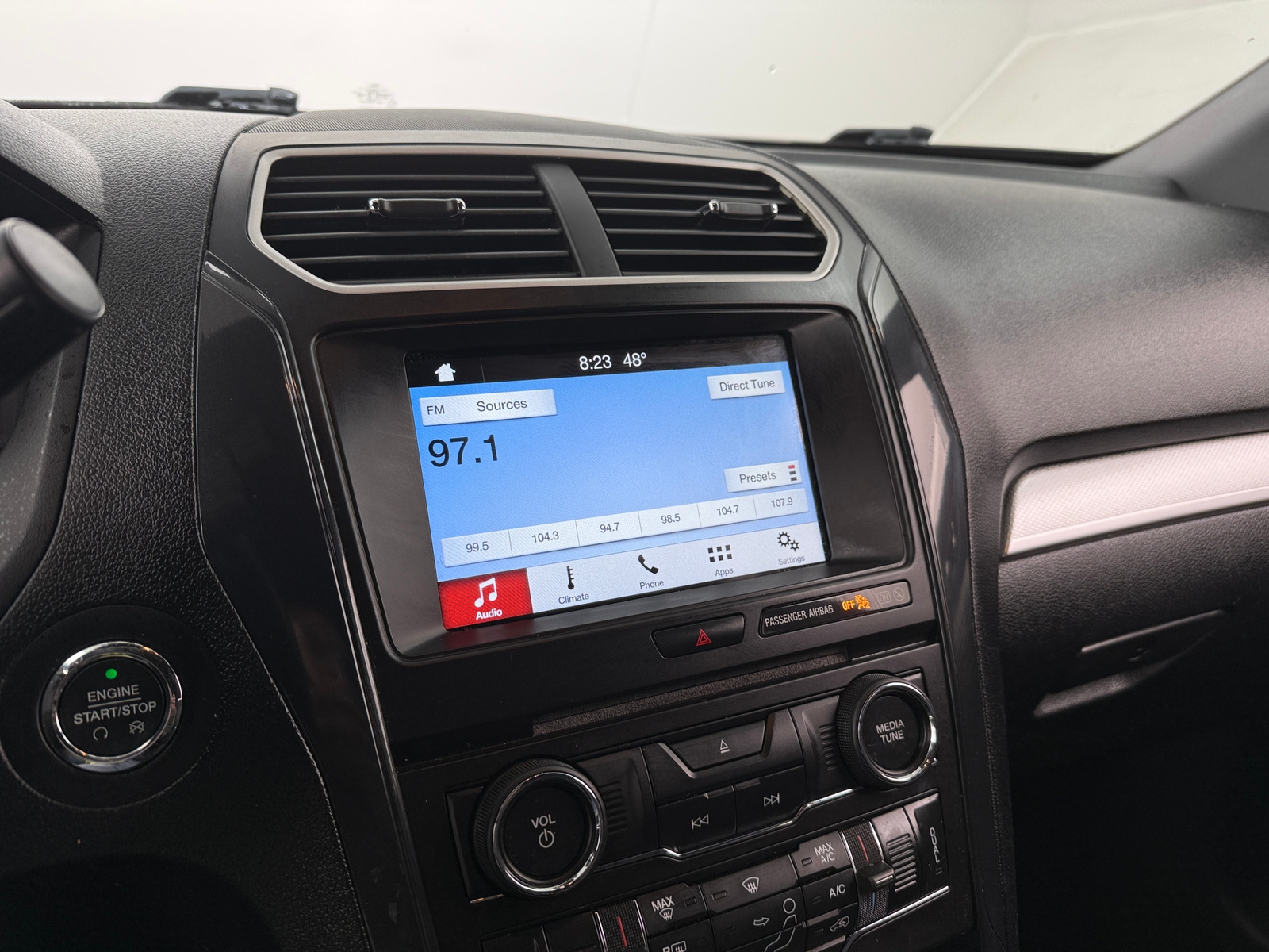 Thumbnail: 2017 Ford Explorer - 4