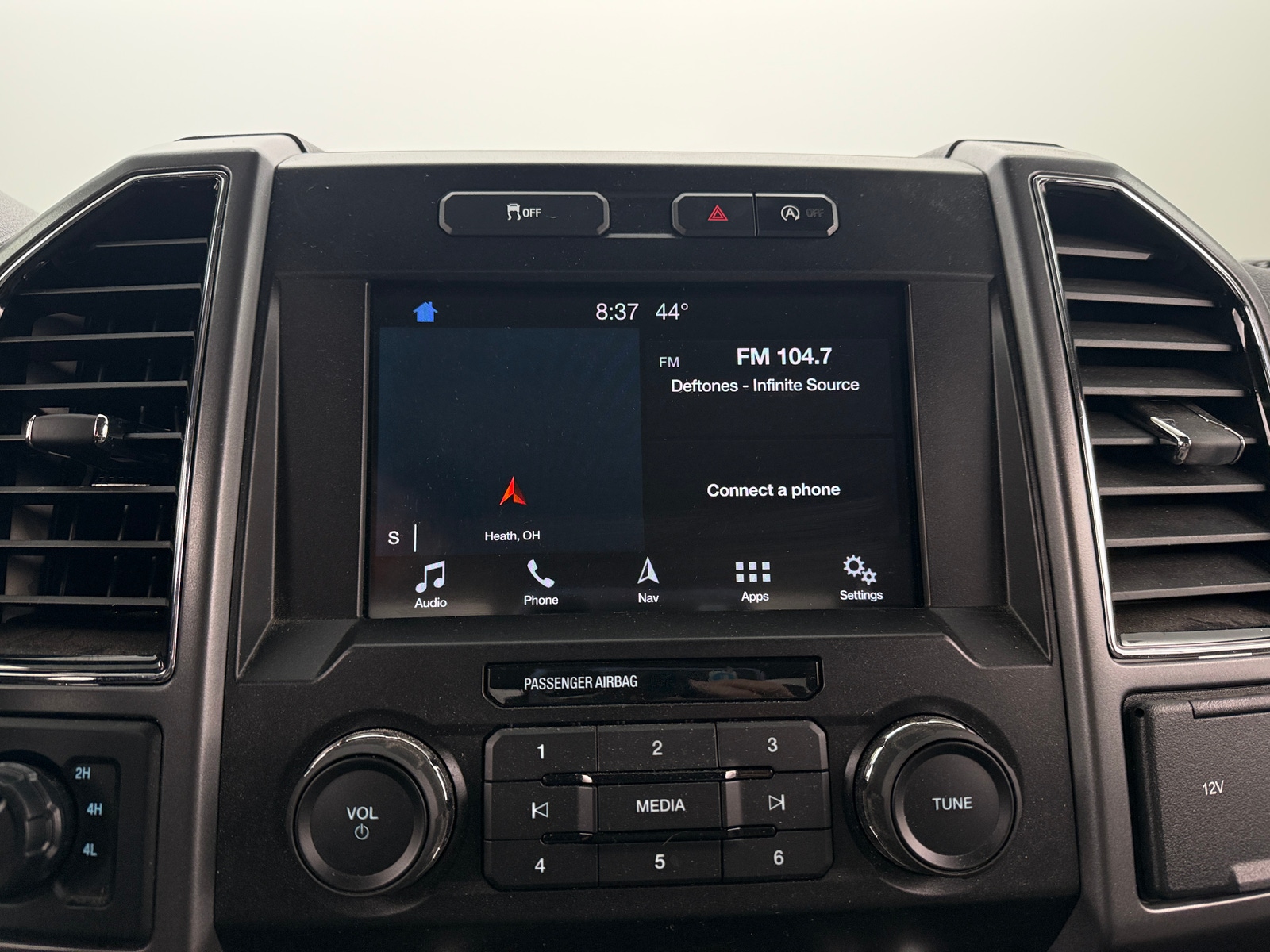 Thumbnail: 2019 Ford Econoline - 4