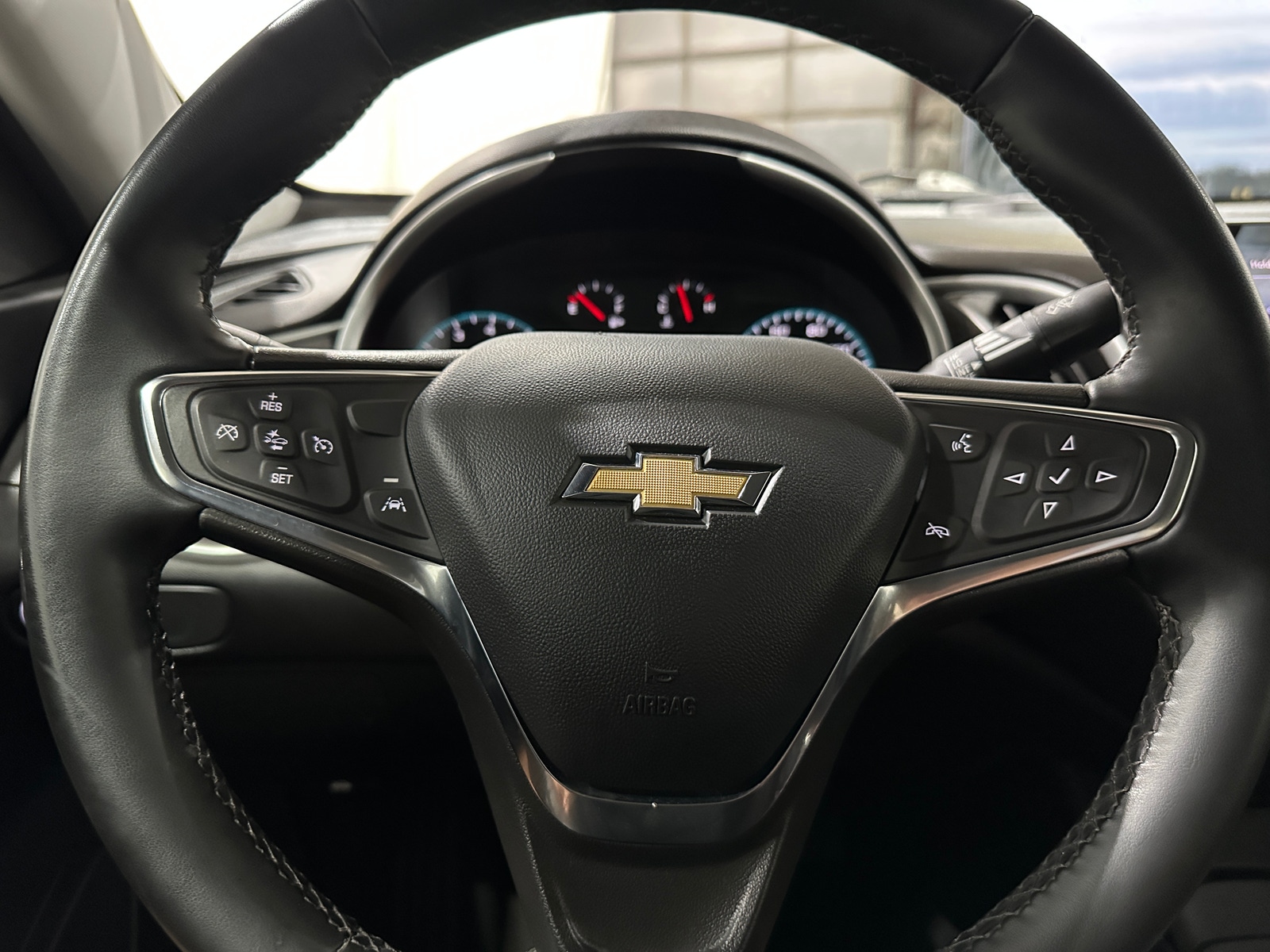 Thumbnail: 2024 Chevrolet Malibu - 5