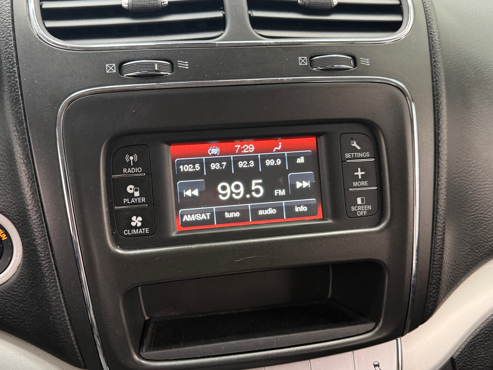 Thumbnail: 2019 Dodge Journey - 4