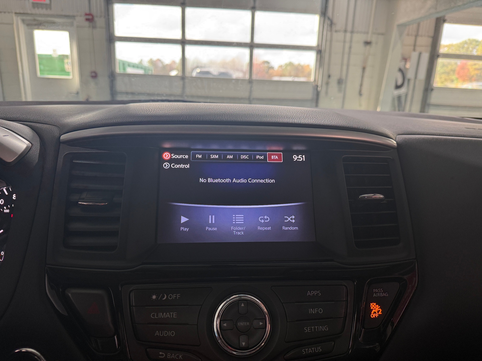 Thumbnail: 2018 Nissan Pathfinder - 4