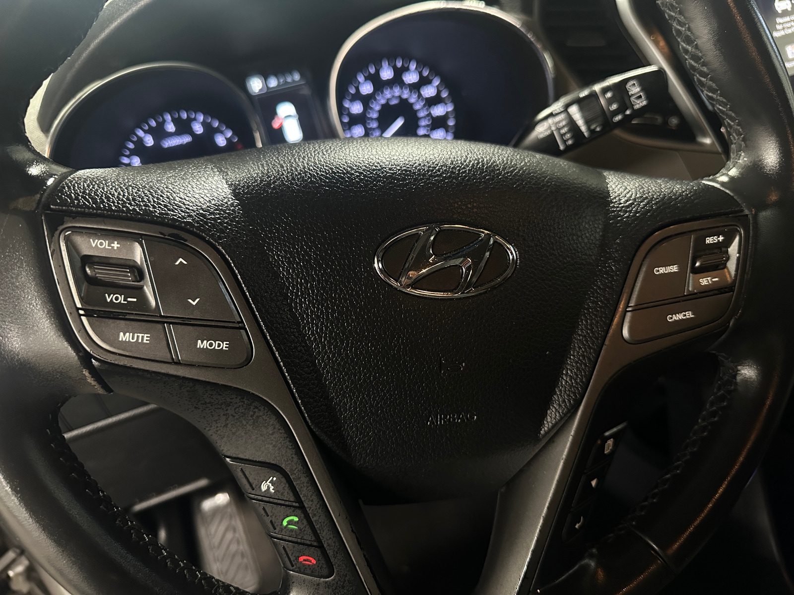 Thumbnail: 2017 Hyundai Santa Fe - 4