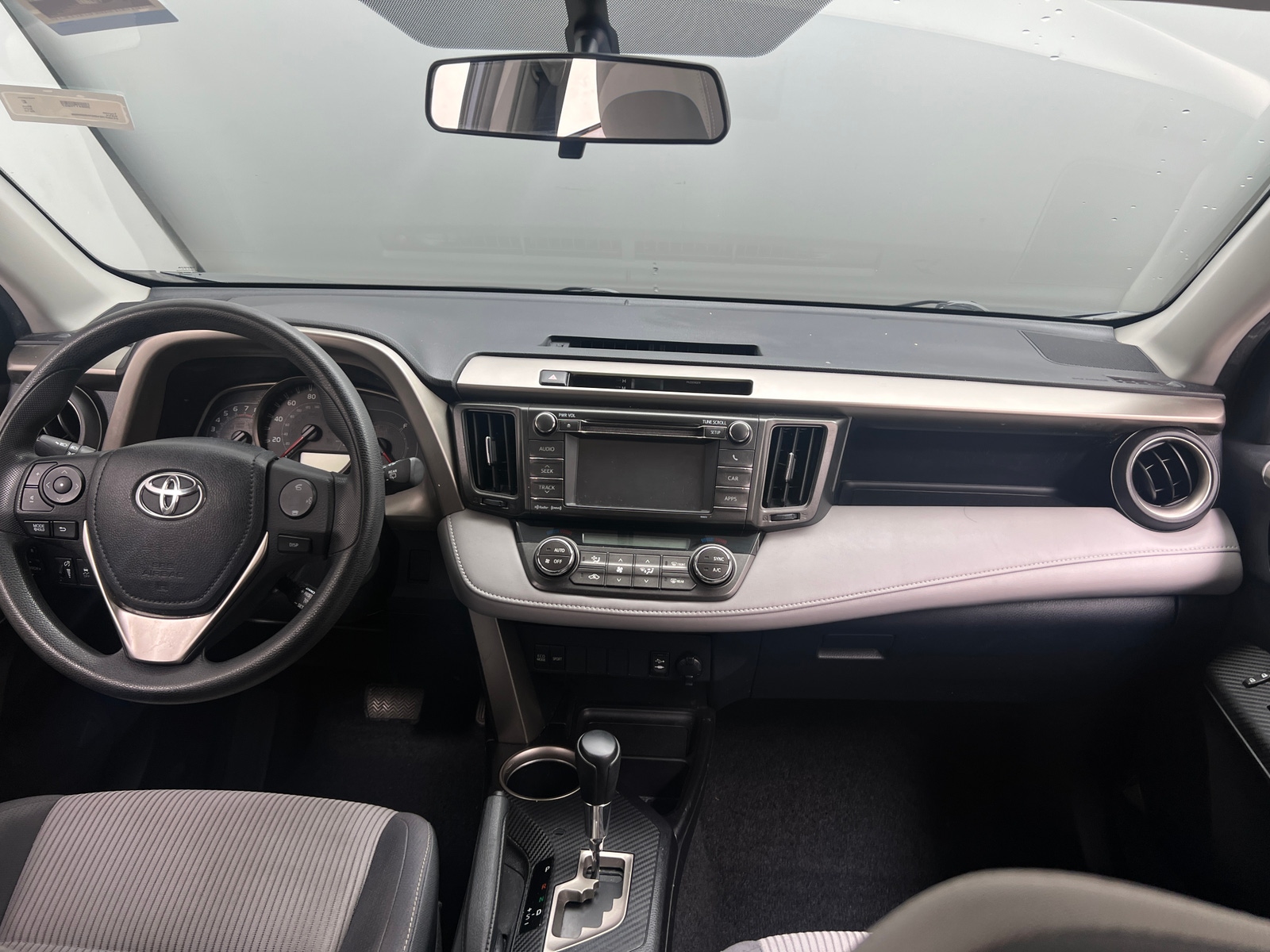 Thumbnail: 2013 Toyota RAV4 - 3