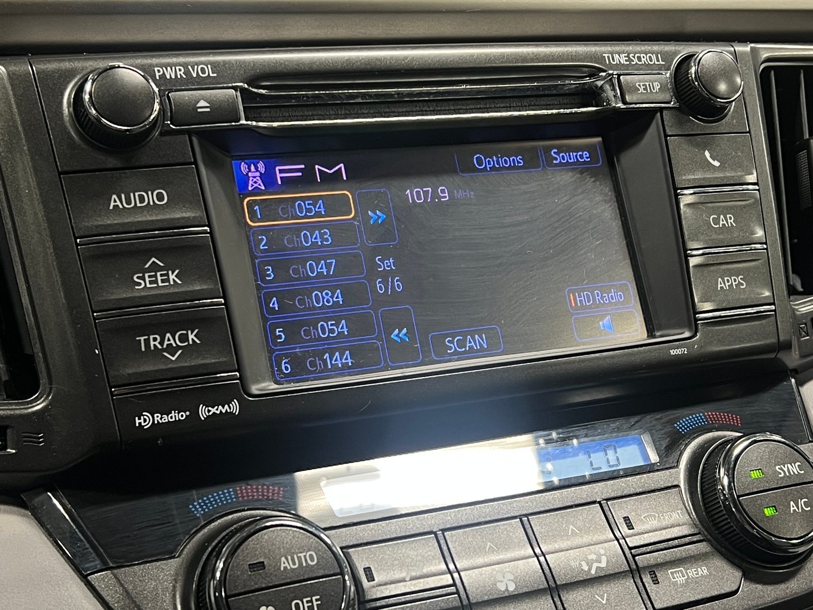 Thumbnail: 2013 Toyota RAV4 - 4