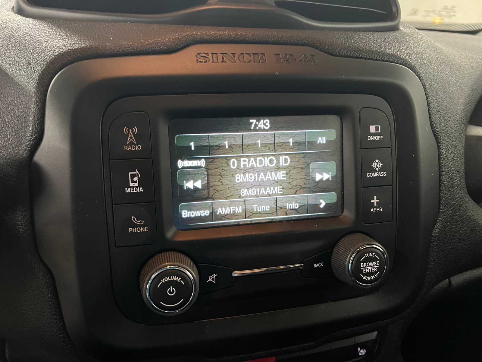 Thumbnail: 2015 Jeep Renegade - 4