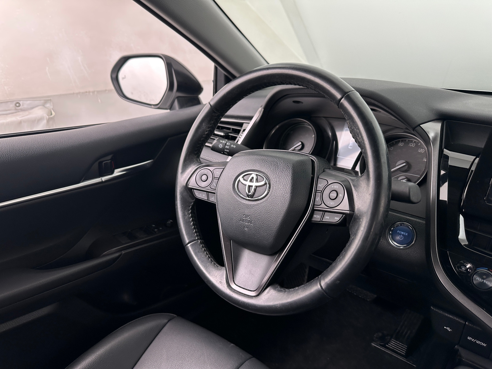 Thumbnail: 2022 Toyota Camry - 4