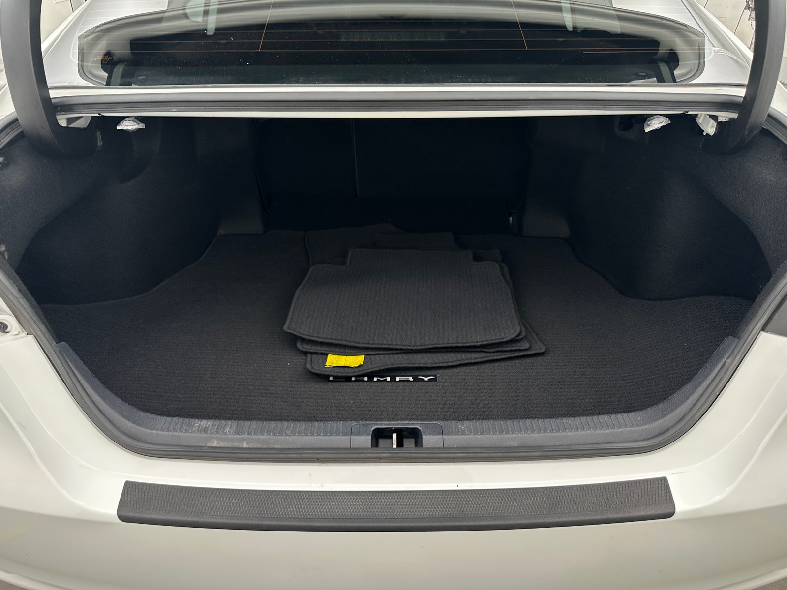 Thumbnail: 2022 Toyota Camry - 6