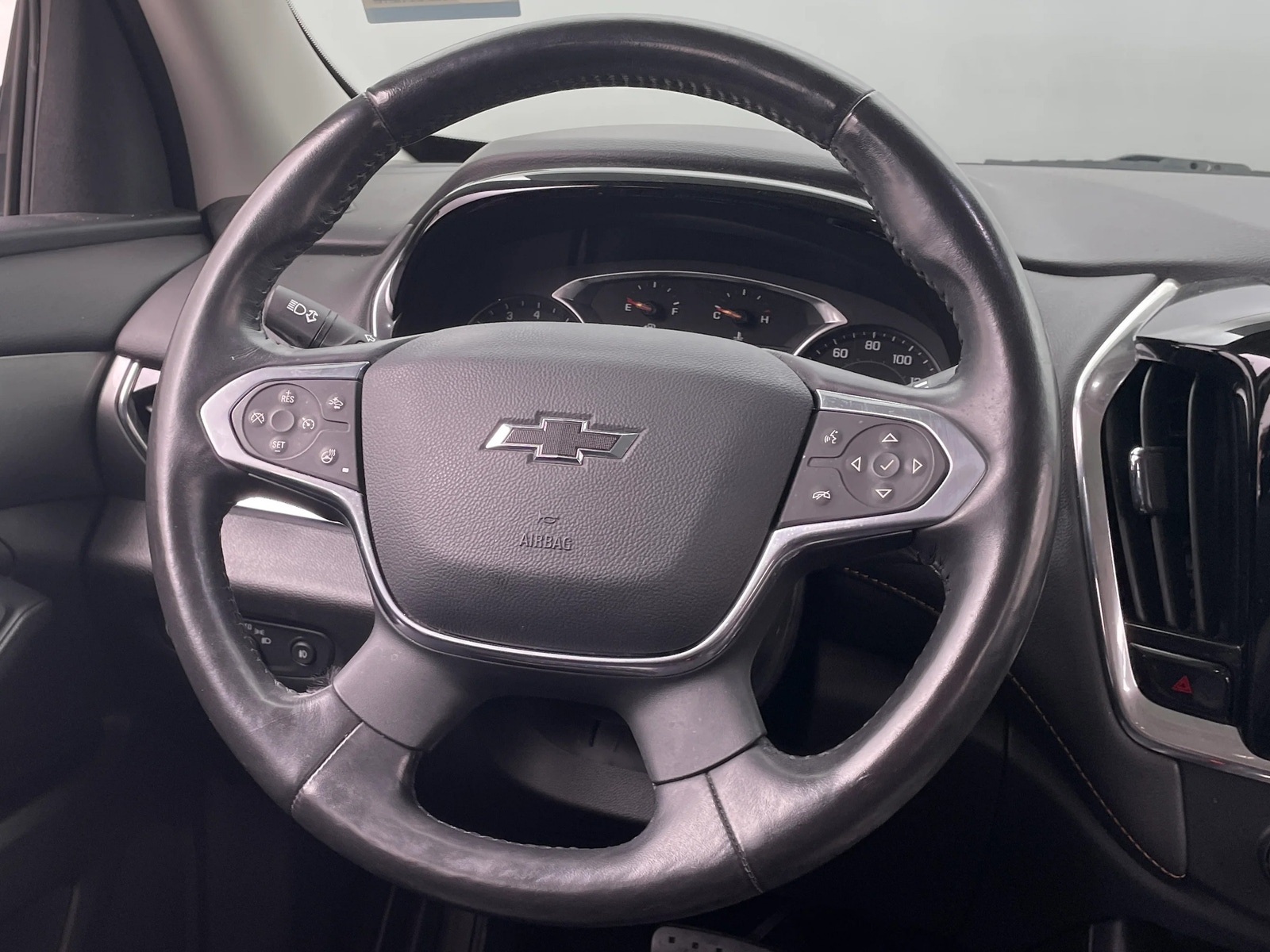 Thumbnail: 2020 Chevrolet Traverse - 4