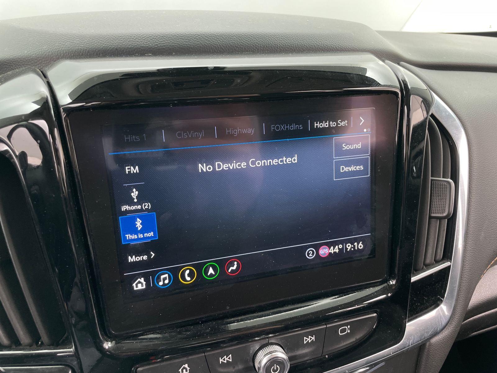 Thumbnail: 2020 Chevrolet Traverse - 3