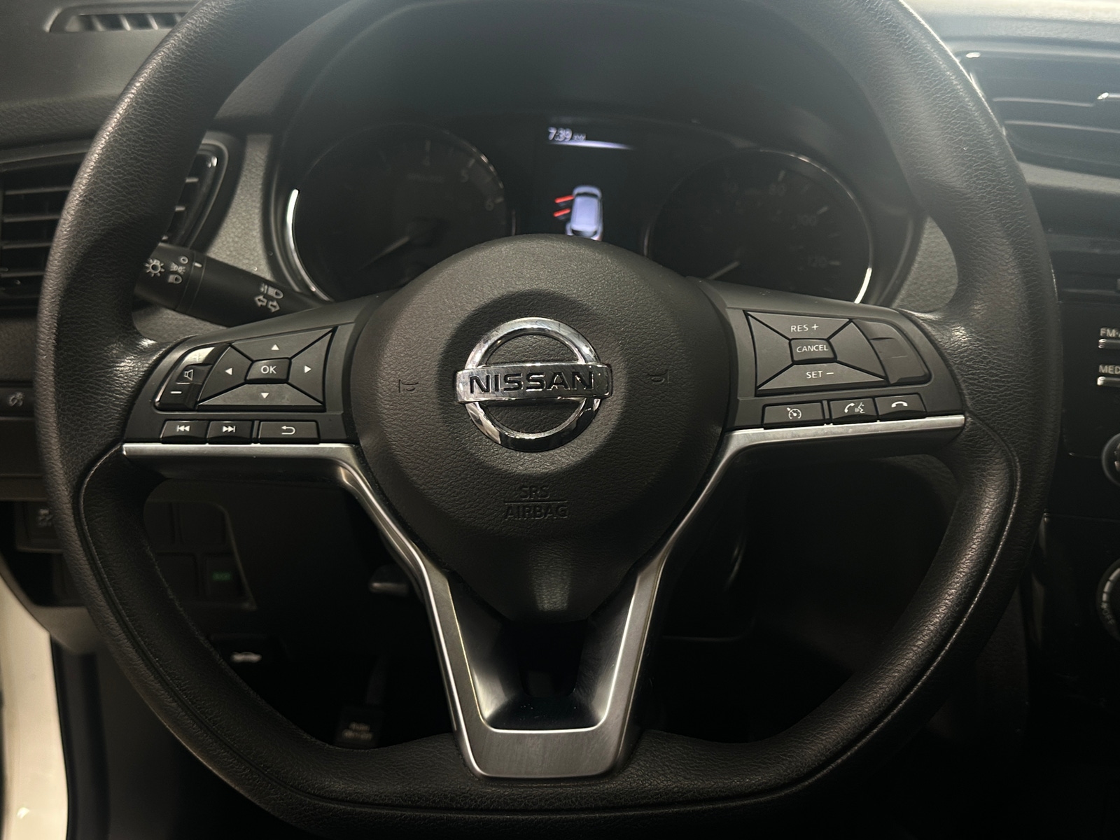 Thumbnail: 2017 Nissan Rogue Sport - 5