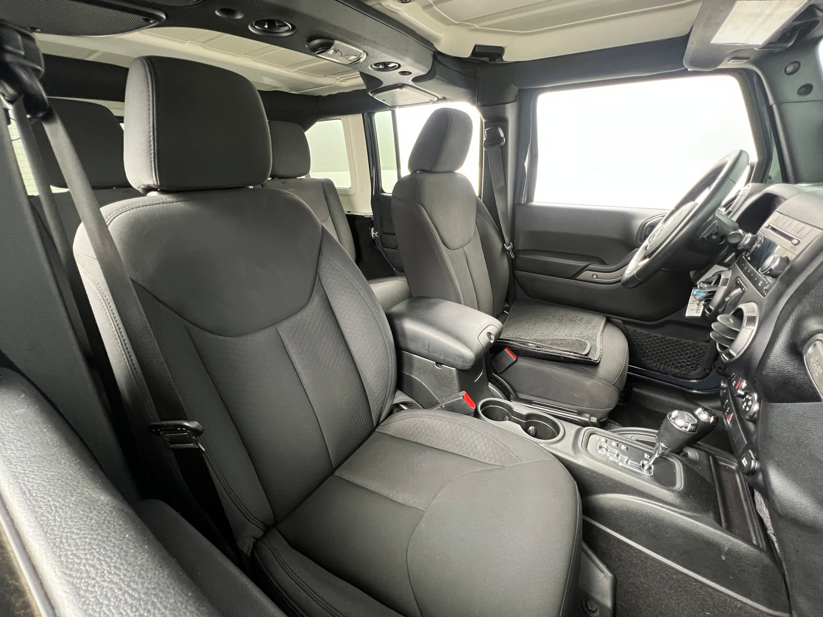 Thumbnail: 2017 Jeep Wrangler - 2