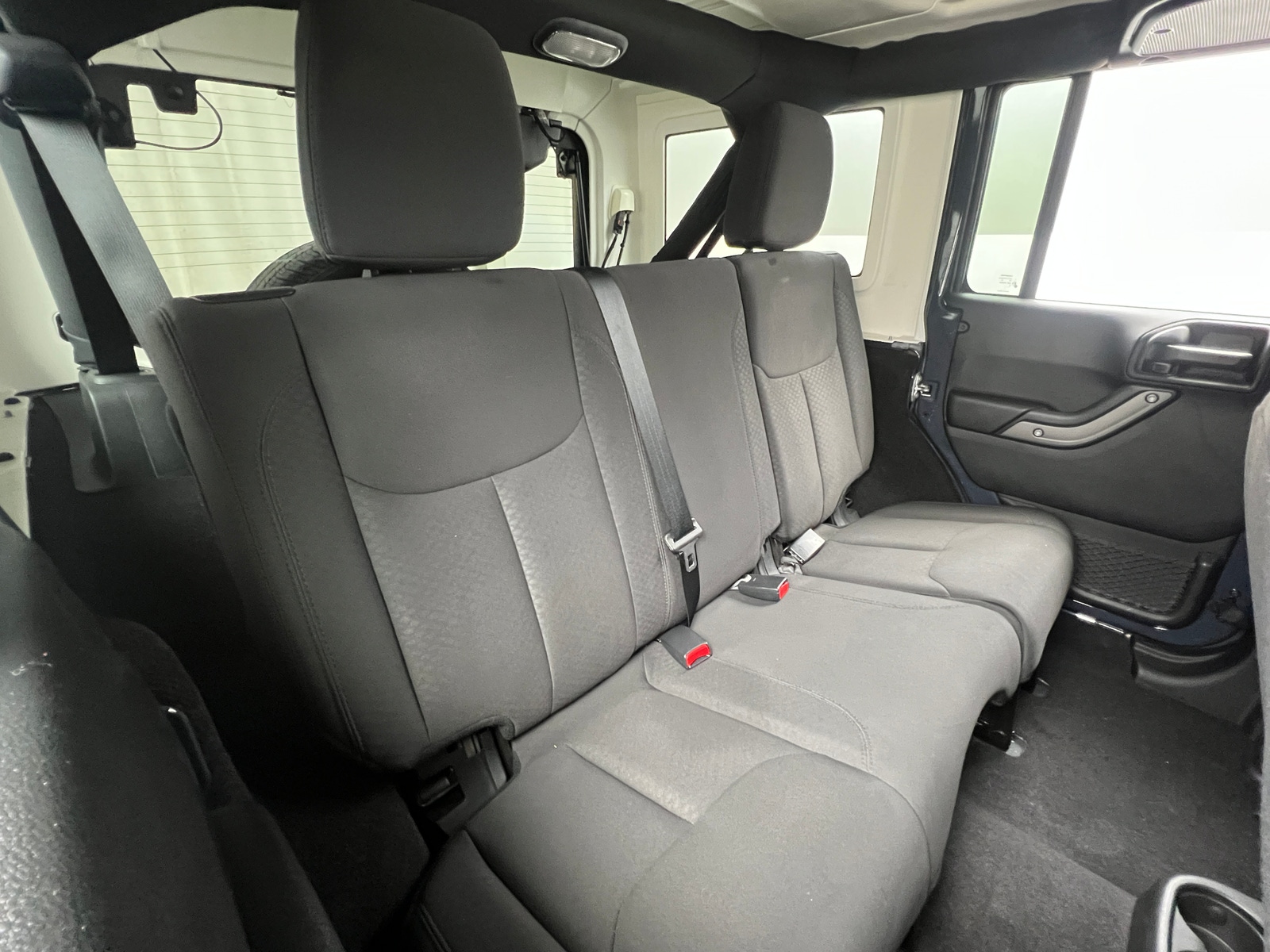 Thumbnail: 2017 Jeep Wrangler - 6