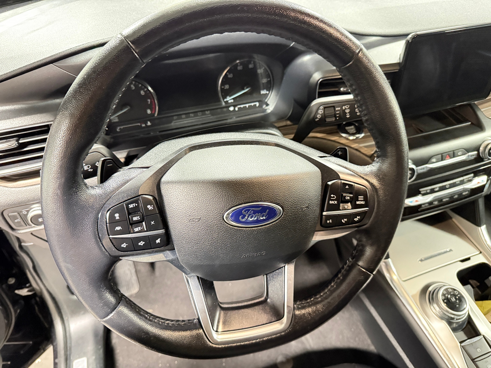 Thumbnail: 2020 Ford Explorer - 4