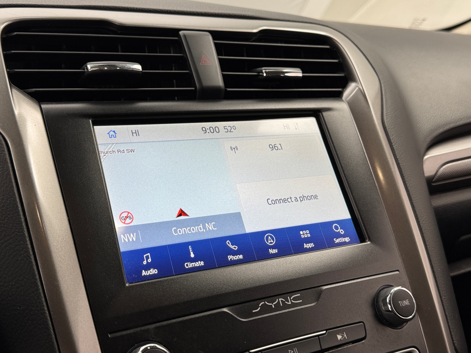 Thumbnail: 2020 Ford Fusion - 4