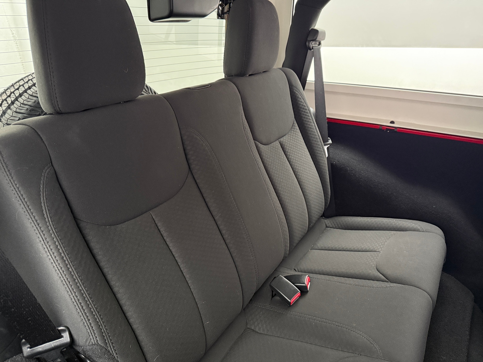 Thumbnail: 2016 Jeep Wrangler - 6