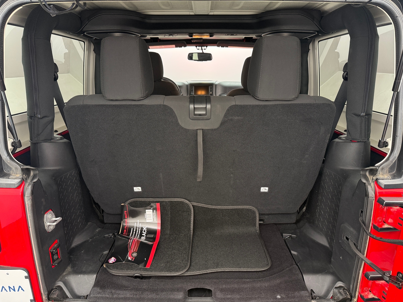 Thumbnail: 2016 Jeep Wrangler - 7