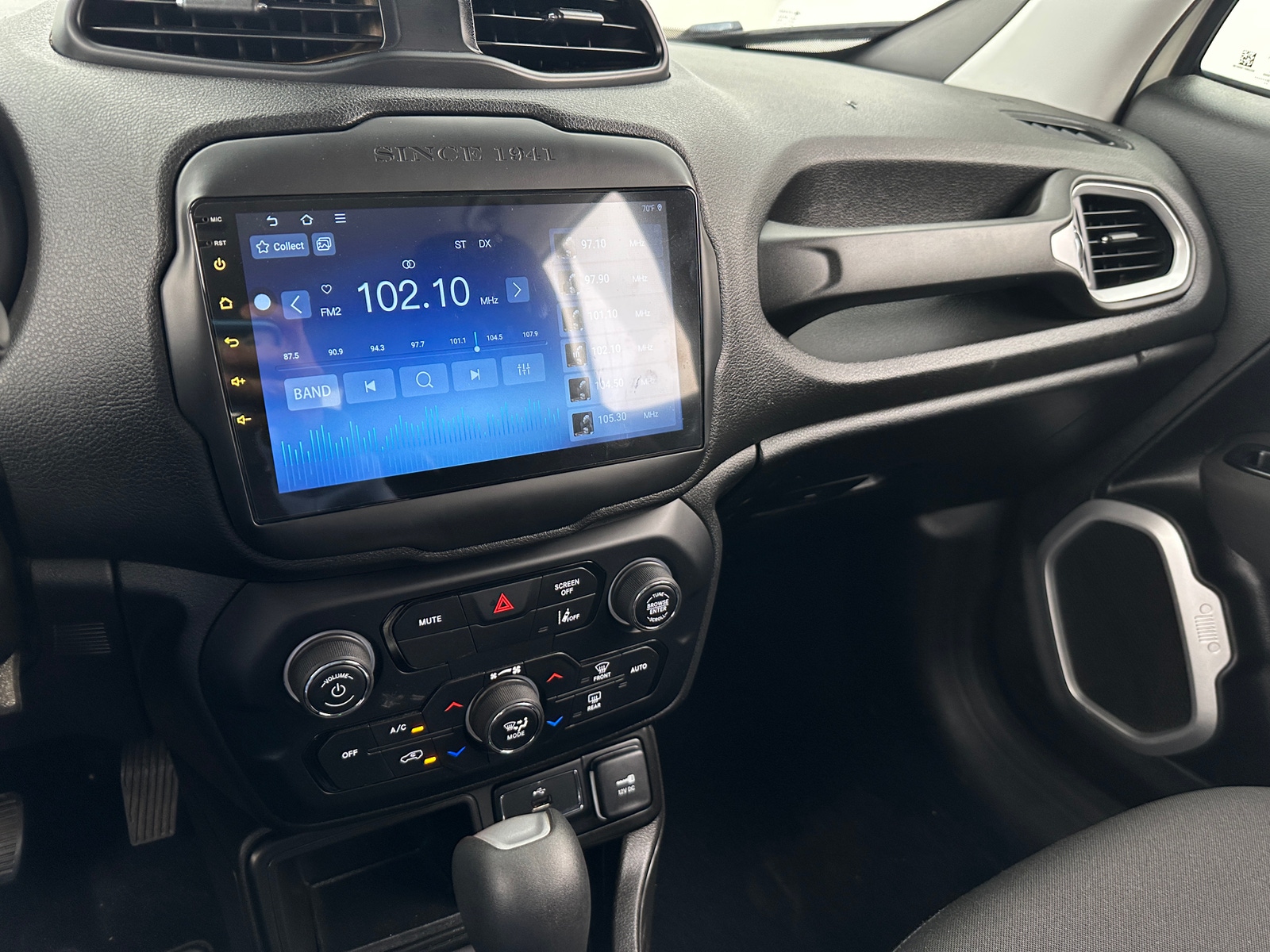 Thumbnail: 2021 Jeep Renegade - 4