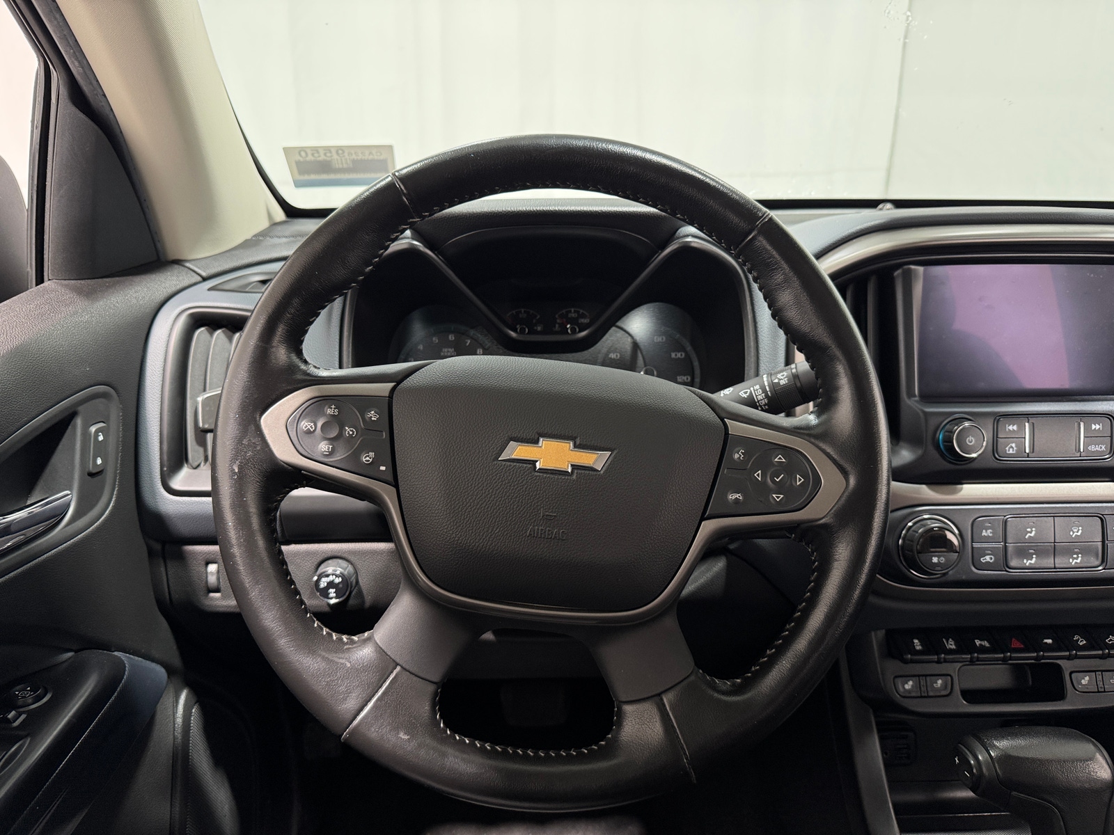 Thumbnail: 2021 Chevrolet Colorado - 4