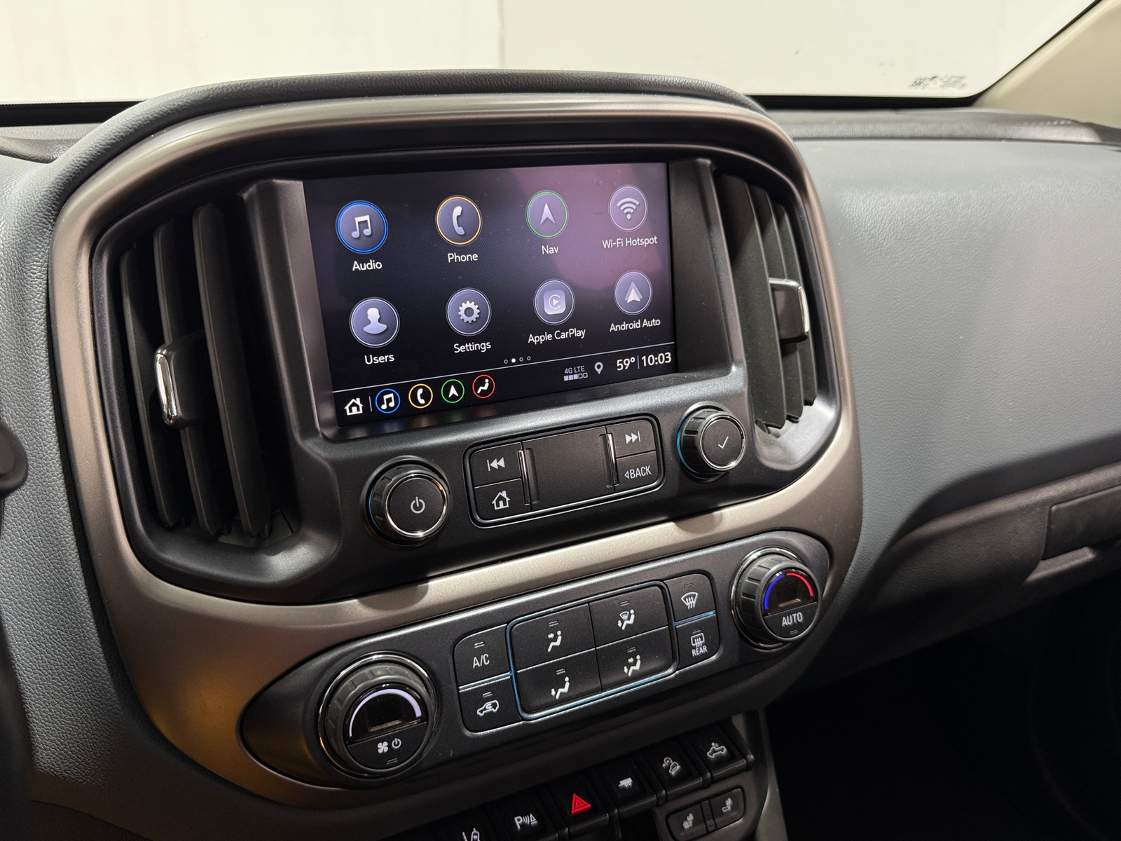 Thumbnail: 2021 Chevrolet Colorado - 3