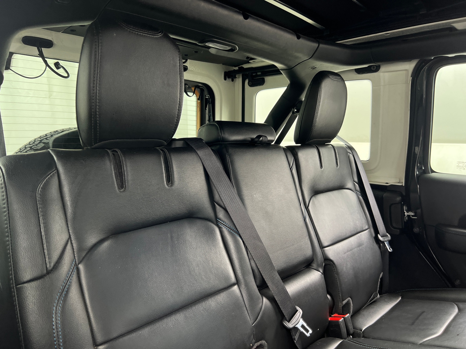 Thumbnail: 2022 Jeep Wrangler - 5