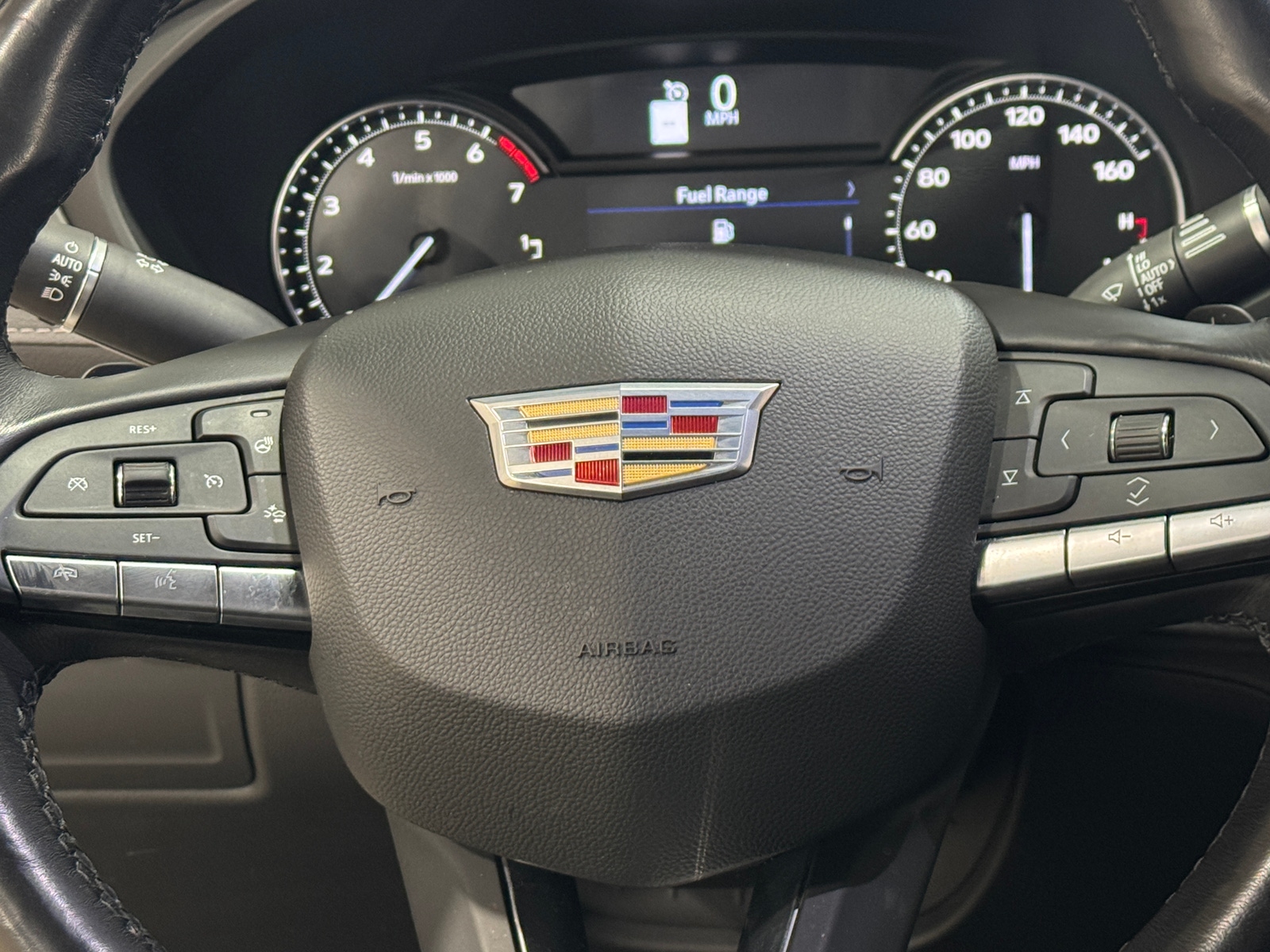 Thumbnail: 2020 Cadillac XT4 - 4