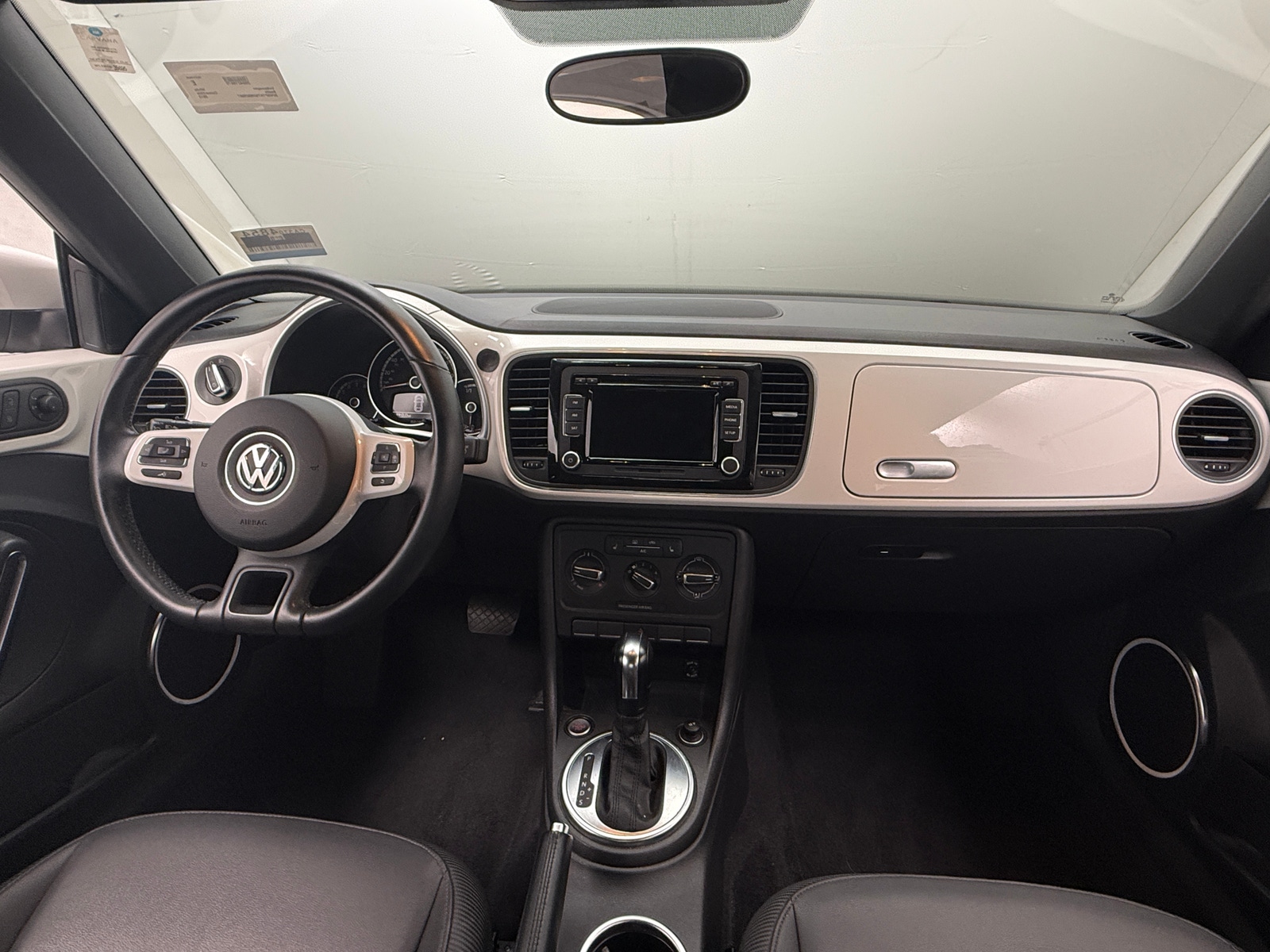 Thumbnail: 2013 Volkswagen Beetle - 3