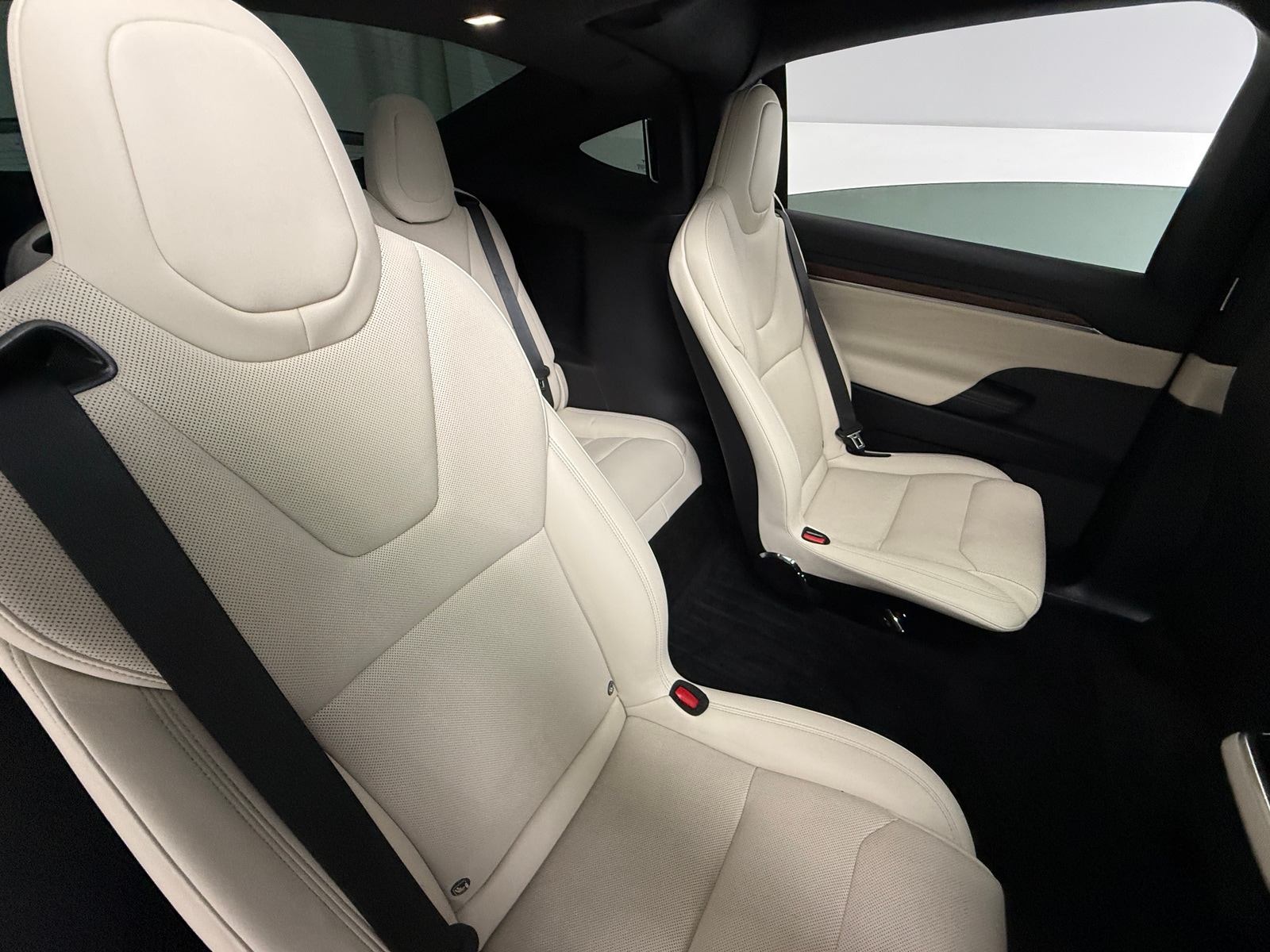 Thumbnail: 2021 Tesla Model X - 5