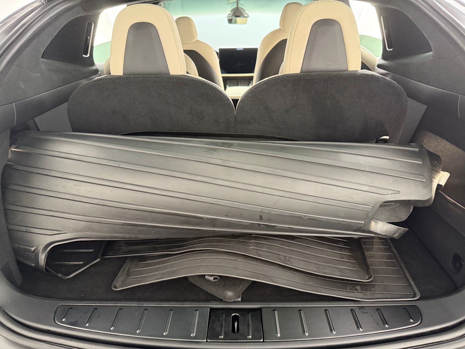 Thumbnail: 2021 Tesla Model X - 6