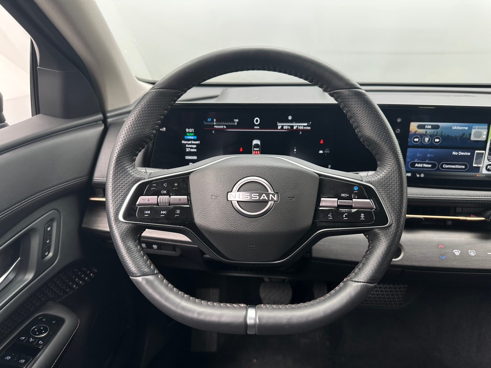 Thumbnail: 2023 Nissan Ariya - 4