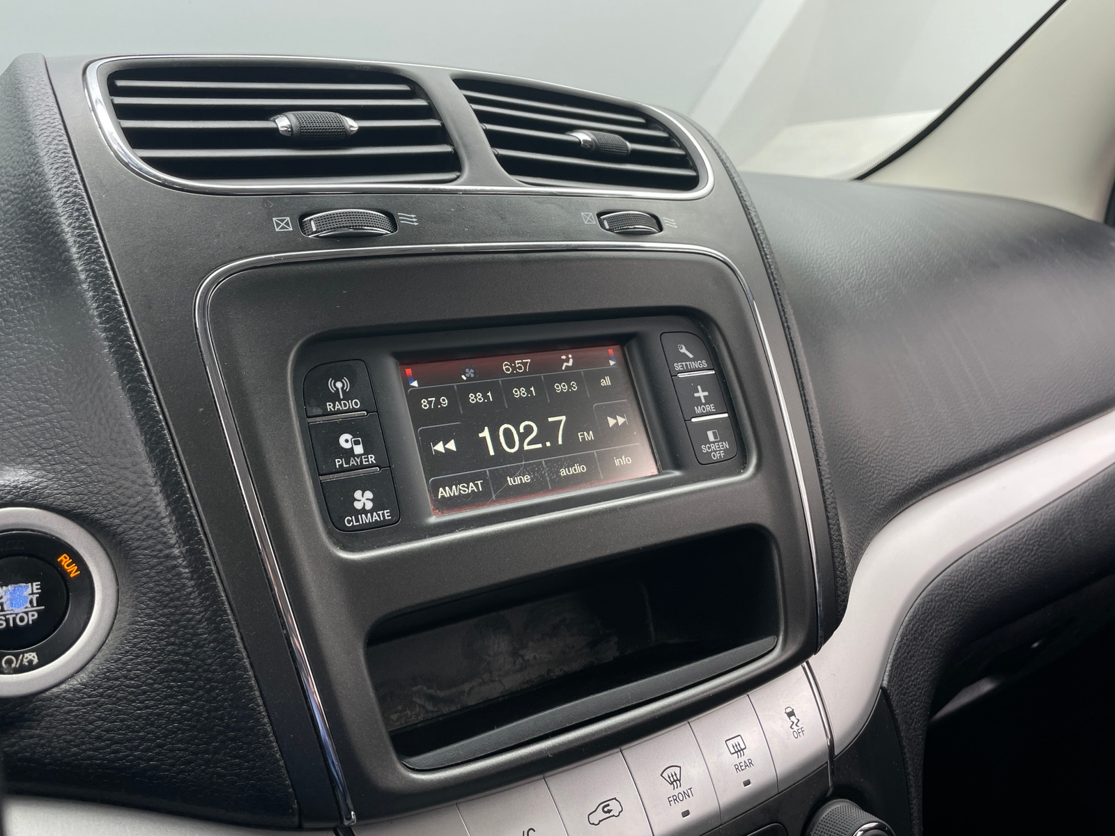 Thumbnail: 2017 Dodge Journey - 4