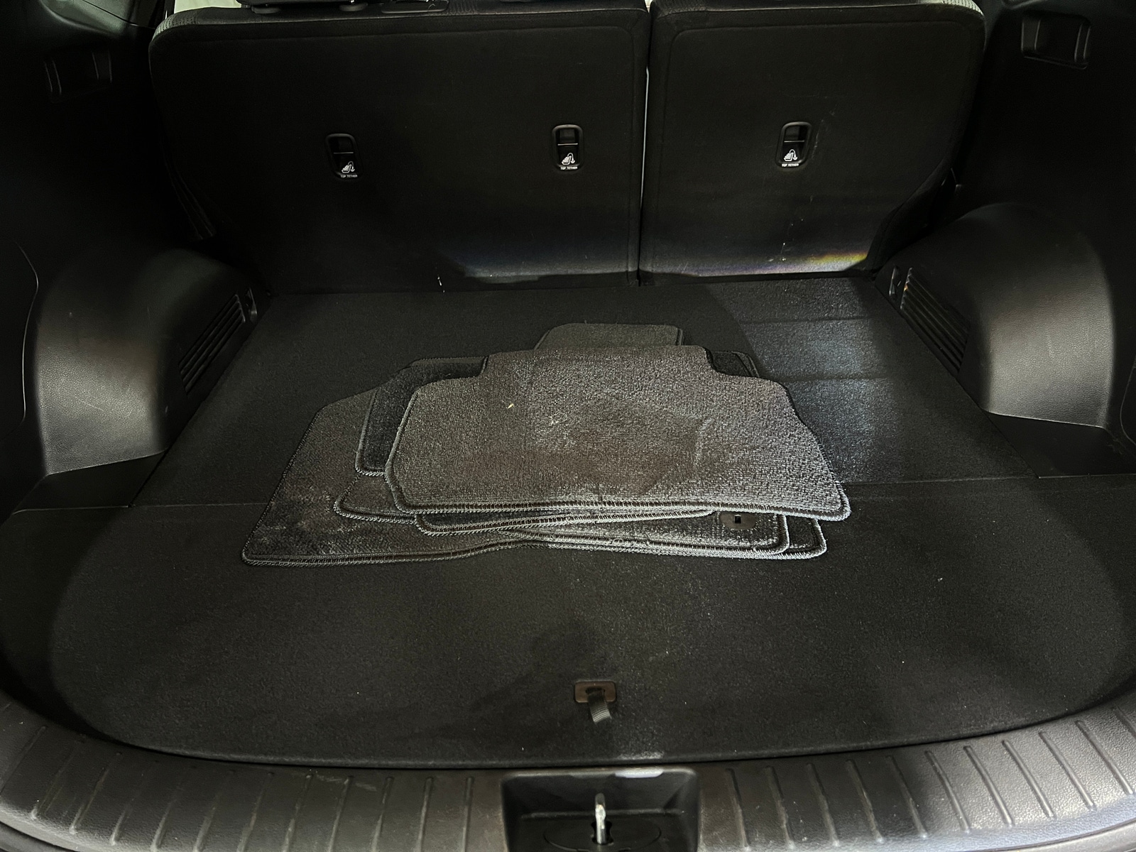 Thumbnail: 2023 Hyundai Santa Fe - 7