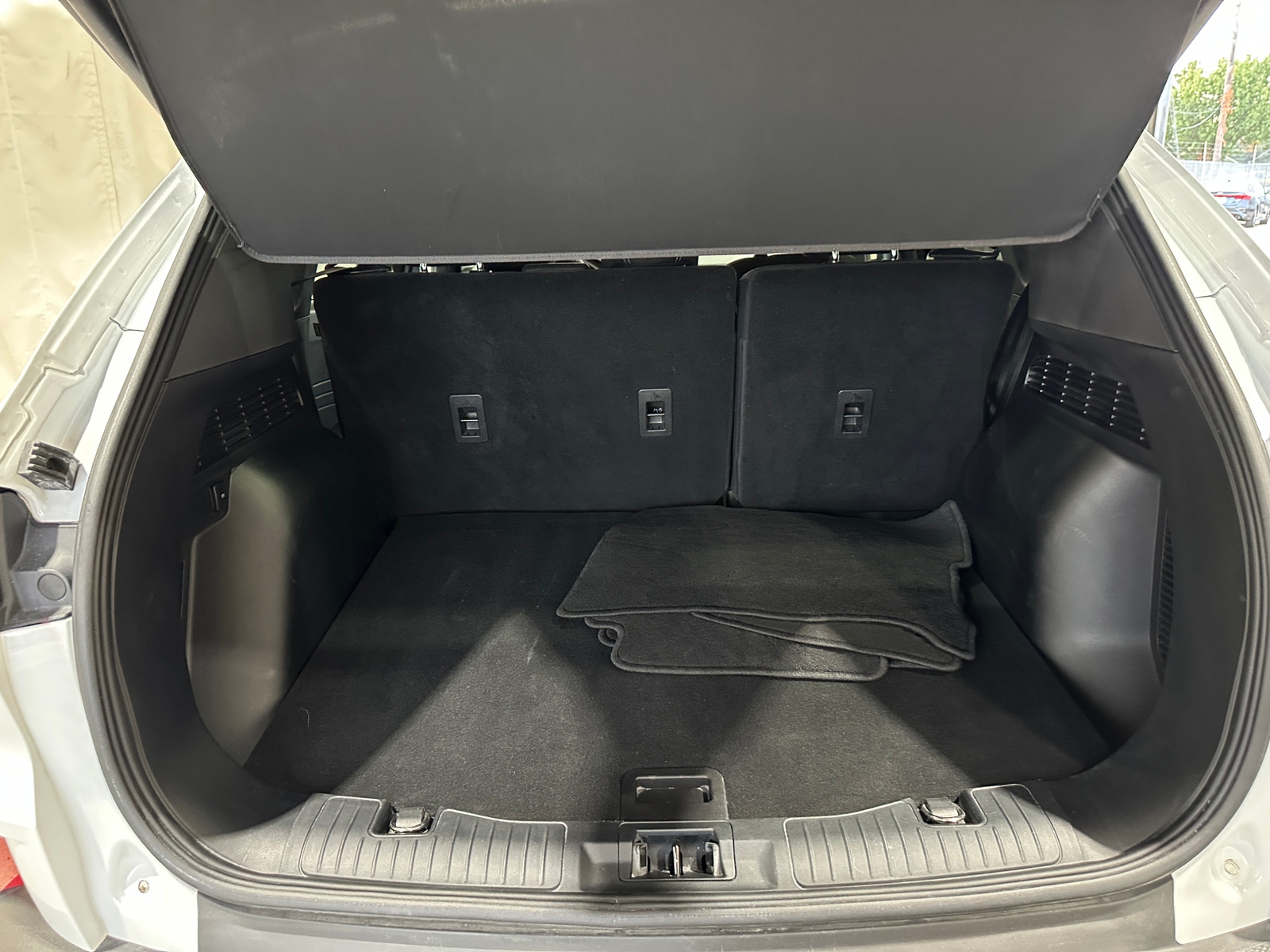 Thumbnail: 2023 Ford Escape - 7