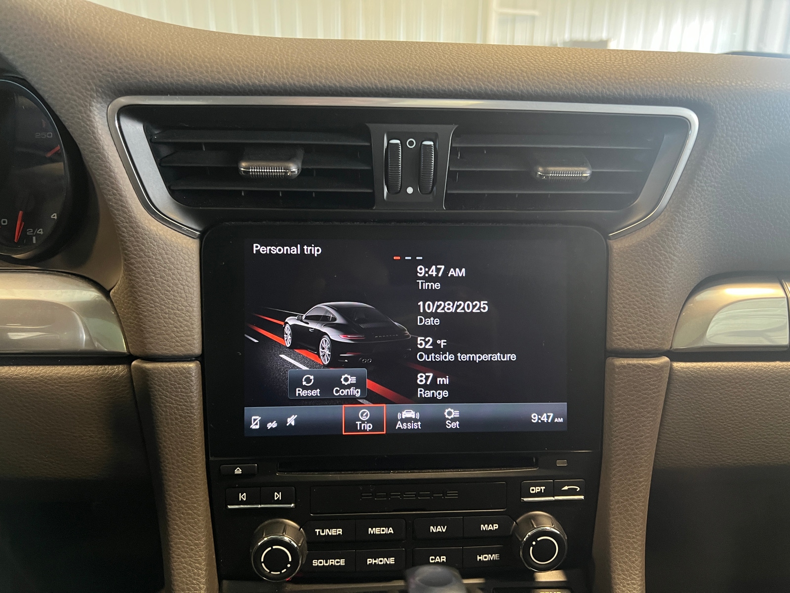 Thumbnail: 2017 Porsche 911 - 2