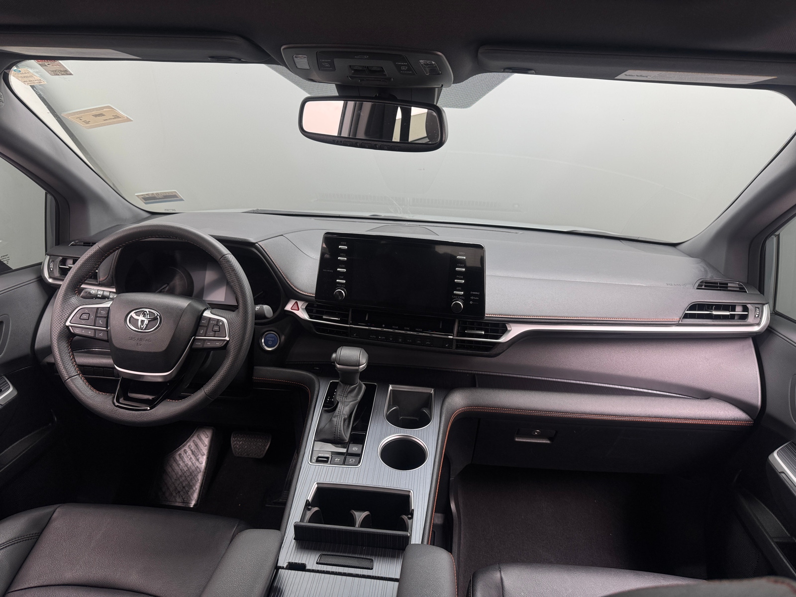 Thumbnail: 2023 Toyota Sienna - 2