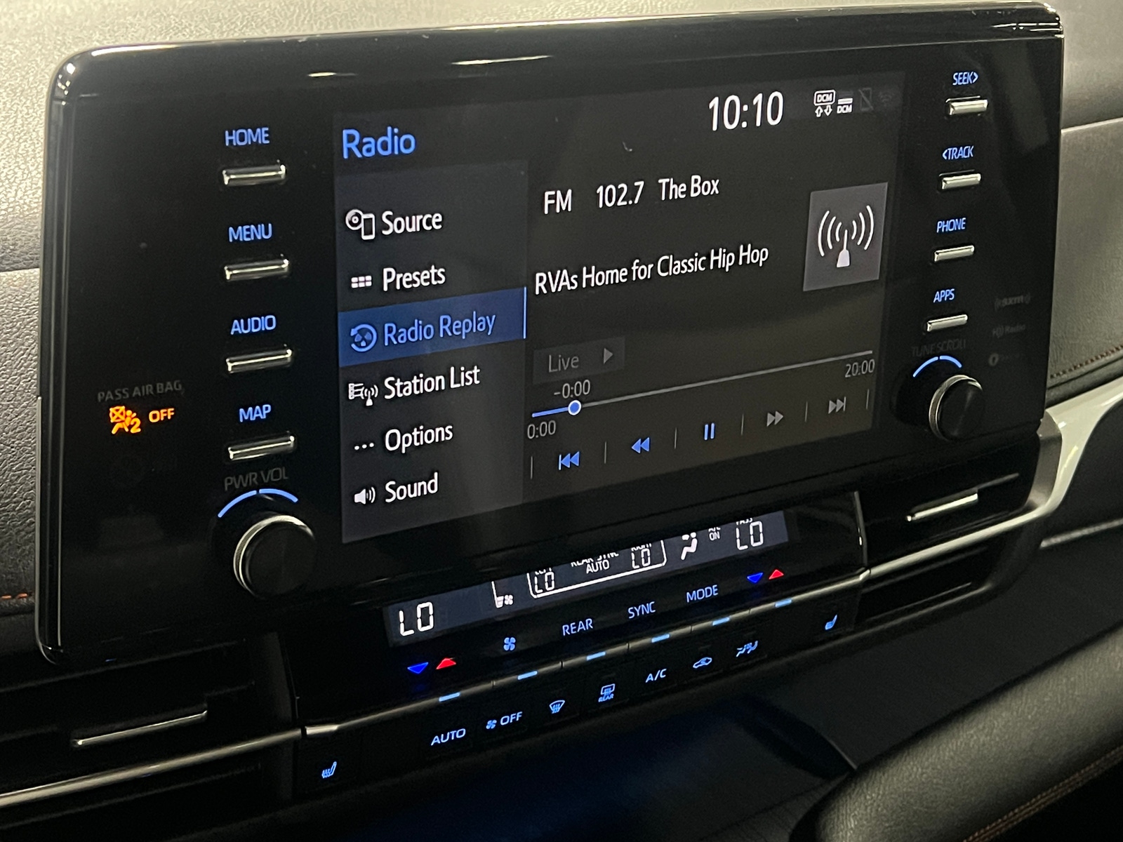 Thumbnail: 2023 Toyota Sienna - 3