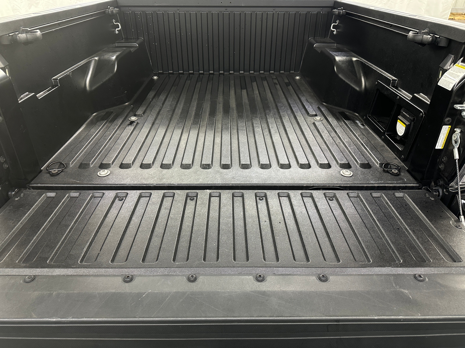 Thumbnail: 2023 Toyota Tacoma - 7