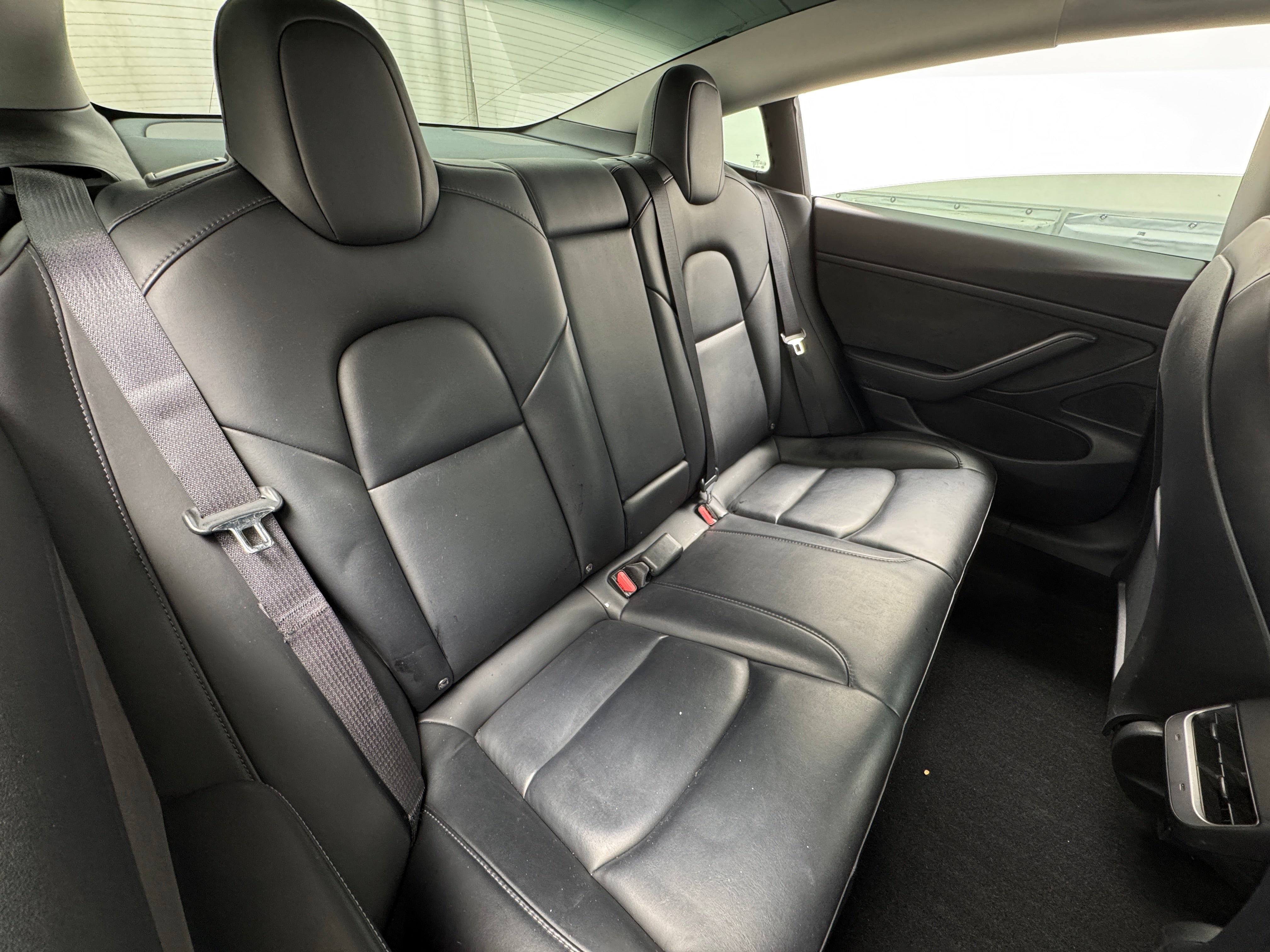 Used 2021 Tesla Model 3 Base with VIN 5YJ3E1EA2MF850824 for sale in Oak Creek, WI