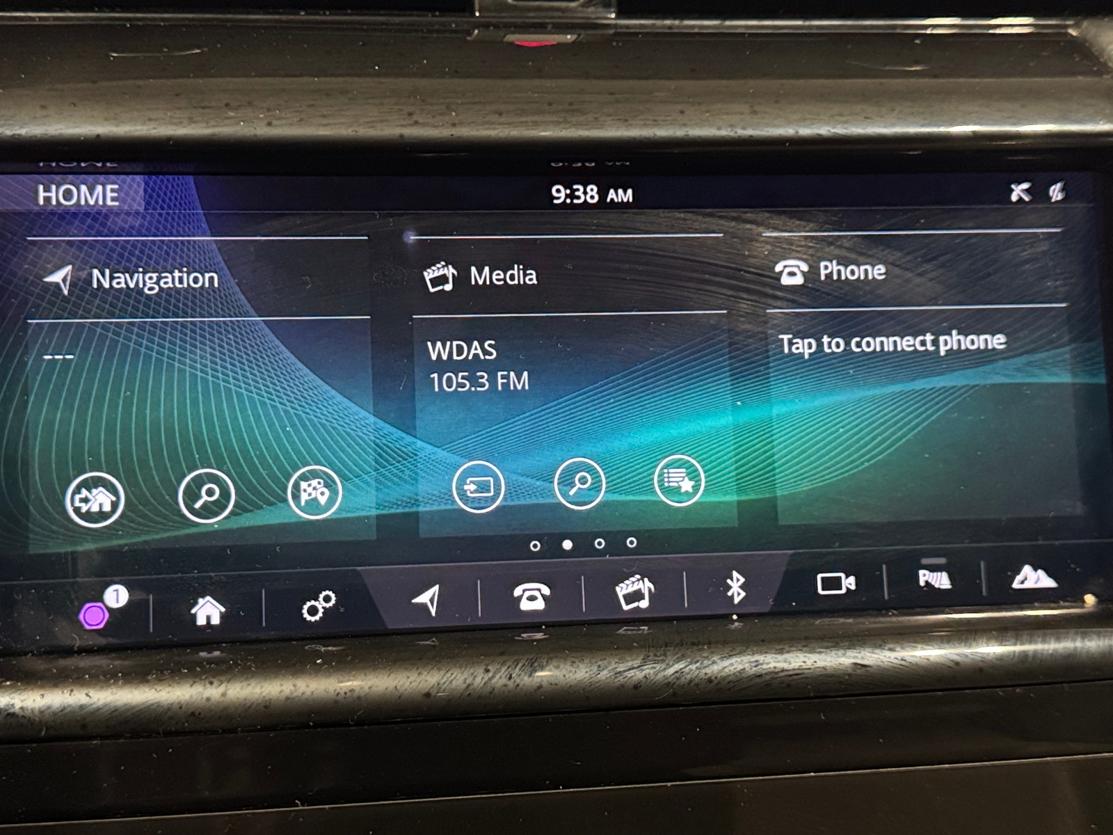 Thumbnail: 2020 Land Rover Discovery Sport - 3