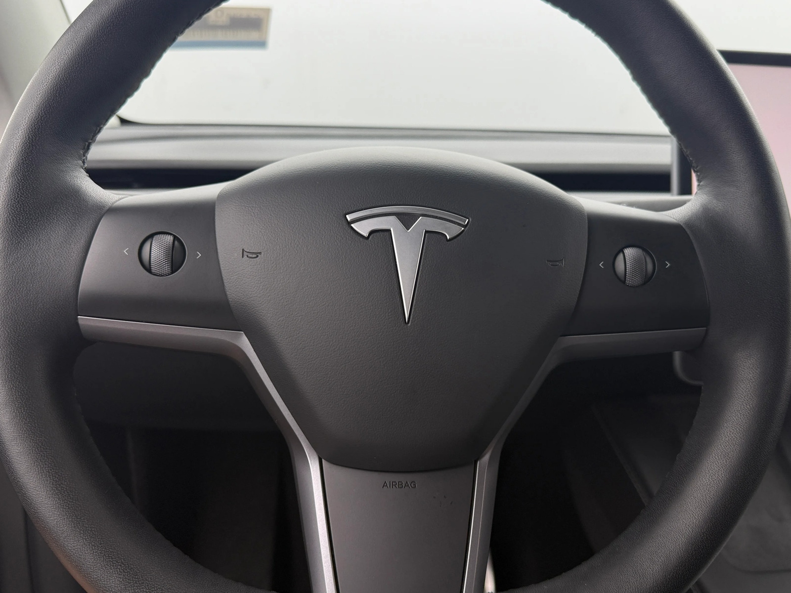 Thumbnail: 2022 Tesla Model Y - 4