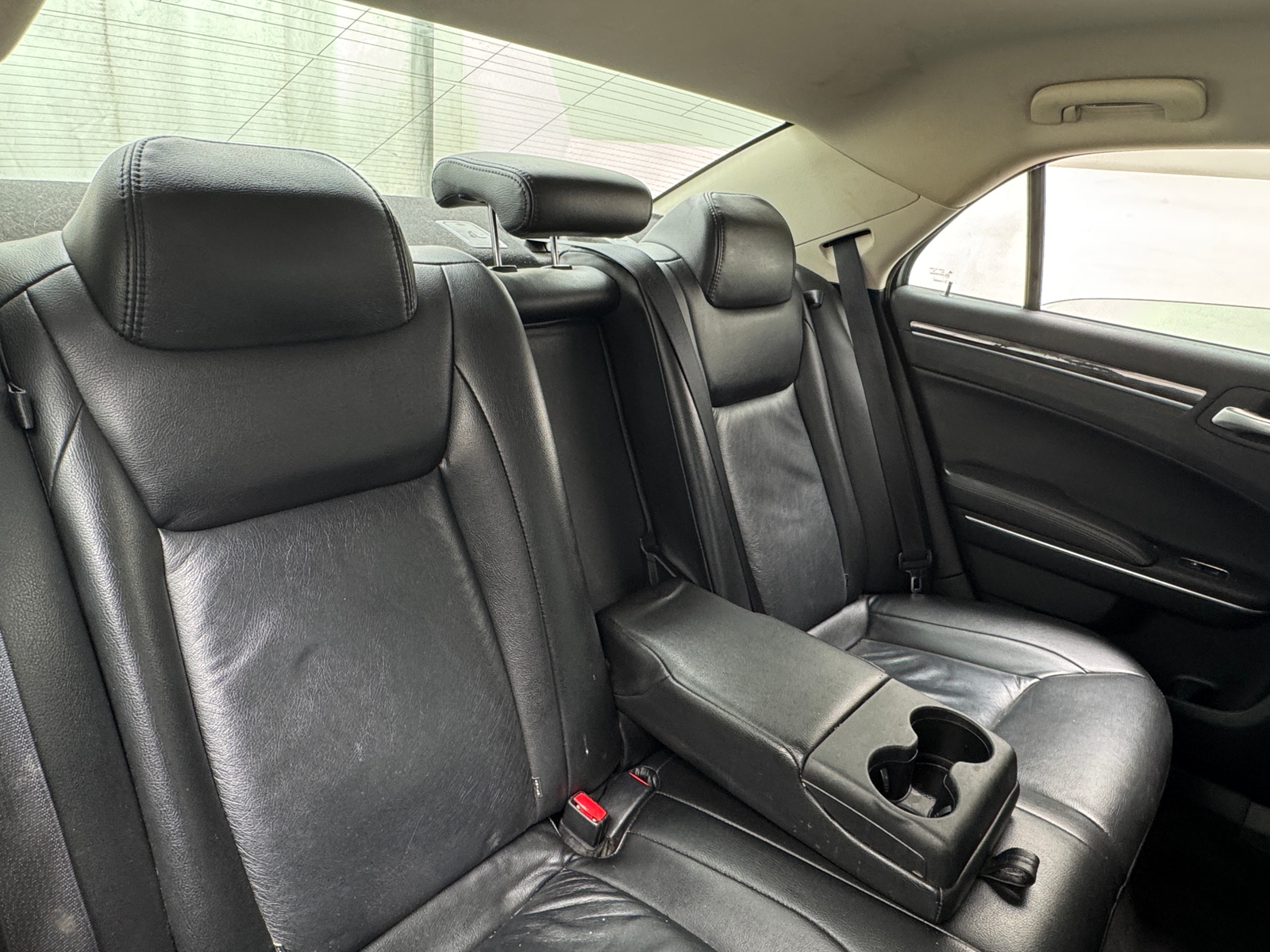 Thumbnail: 2018 Chrysler 300 - 6