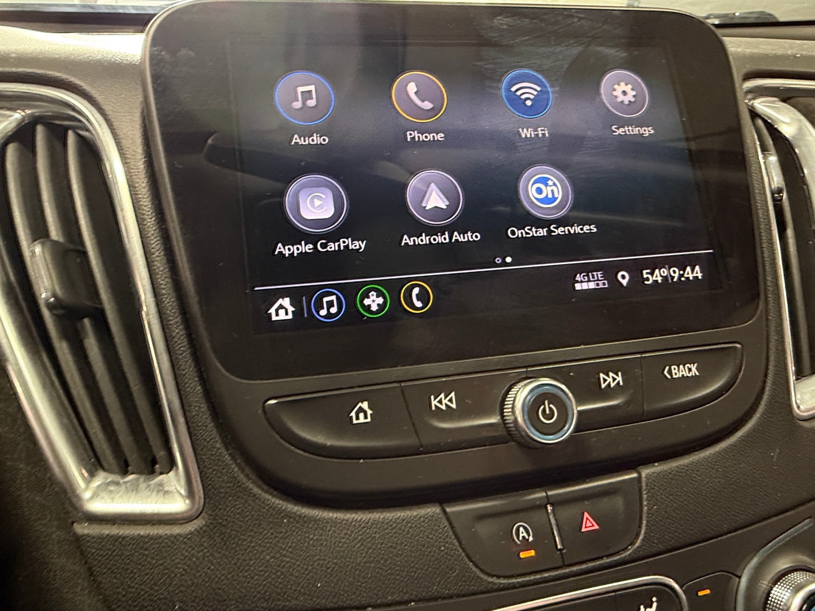 Thumbnail: 2020 Chevrolet Malibu - 4