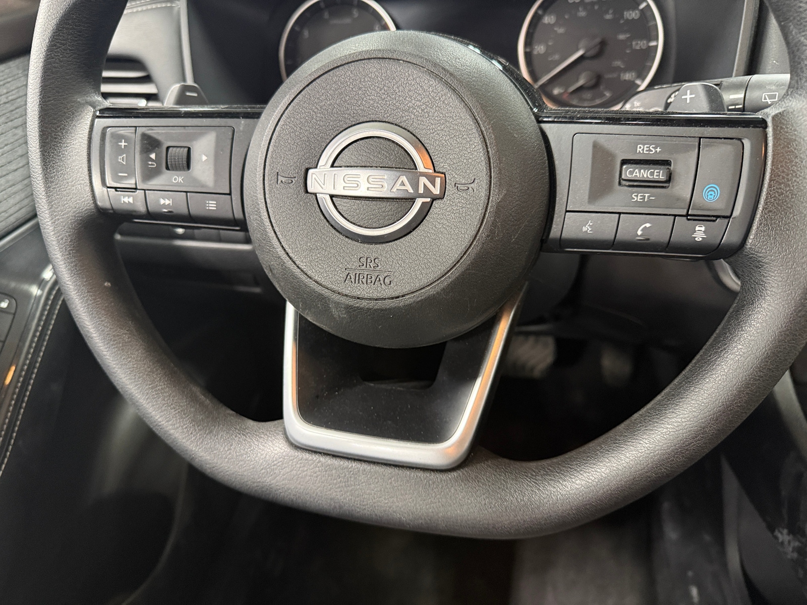 Thumbnail: 2022 Nissan Rogue - 5