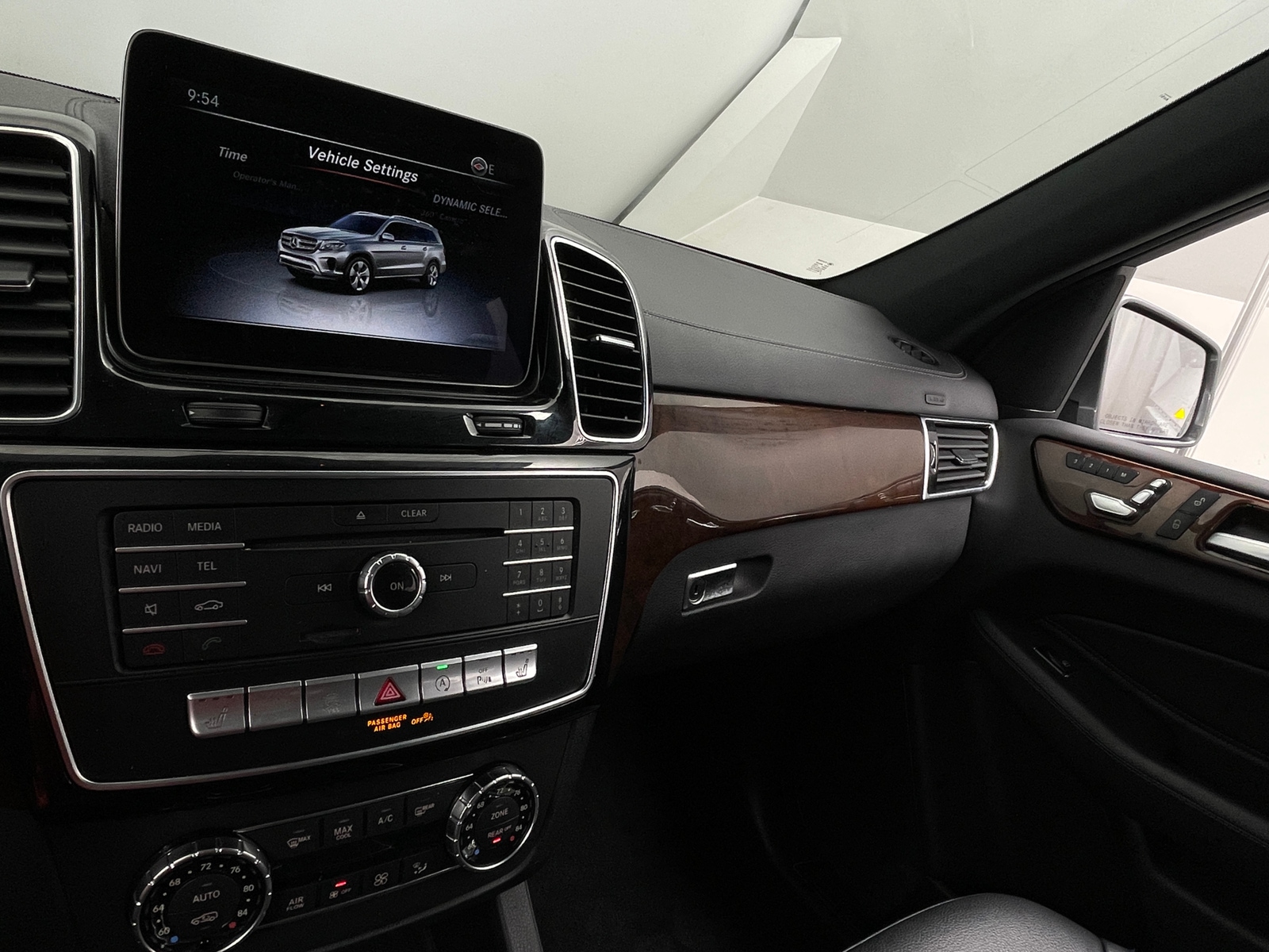 Thumbnail: 2018 Mercedes-Benz GLS - 3