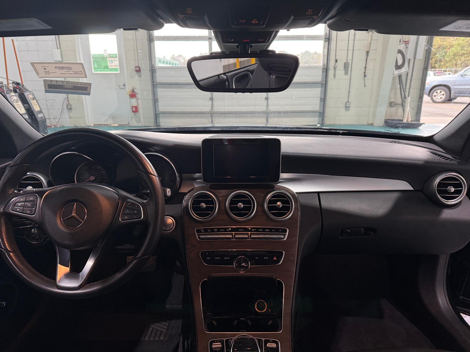 Thumbnail: 2018 Mercedes-Benz C-Class - 2